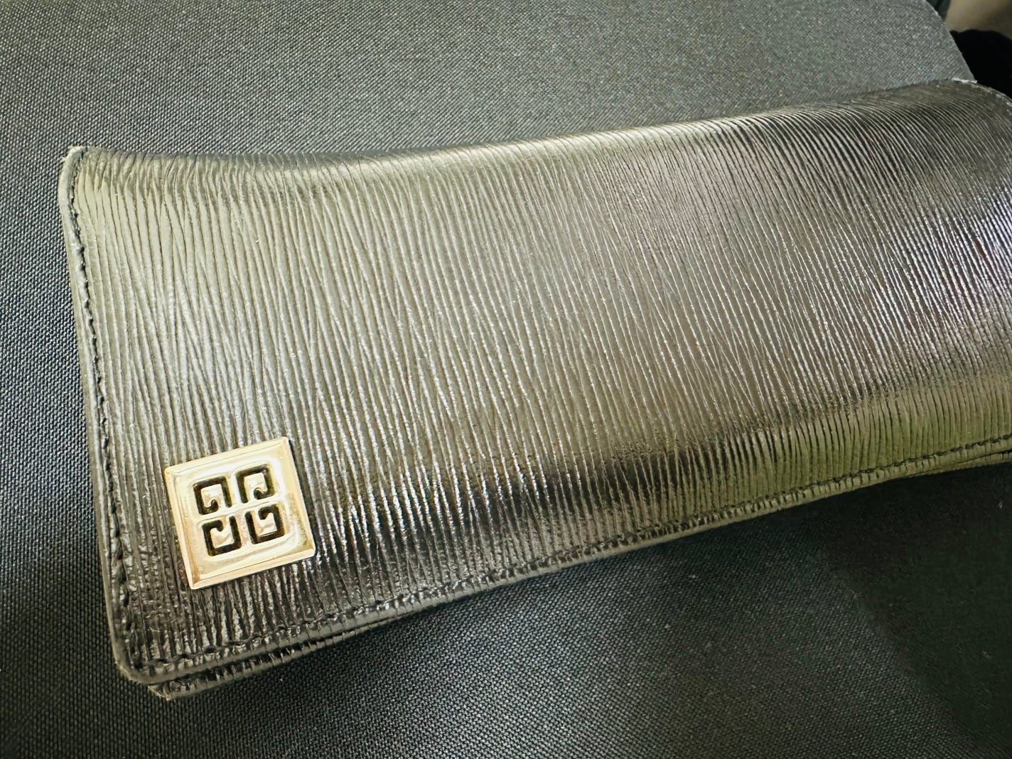 プリズム・リーブル・プレップ&セット・グロウ・ミスト/GIVENCHY/化粧下地を使ったクチコミ(2枚目)