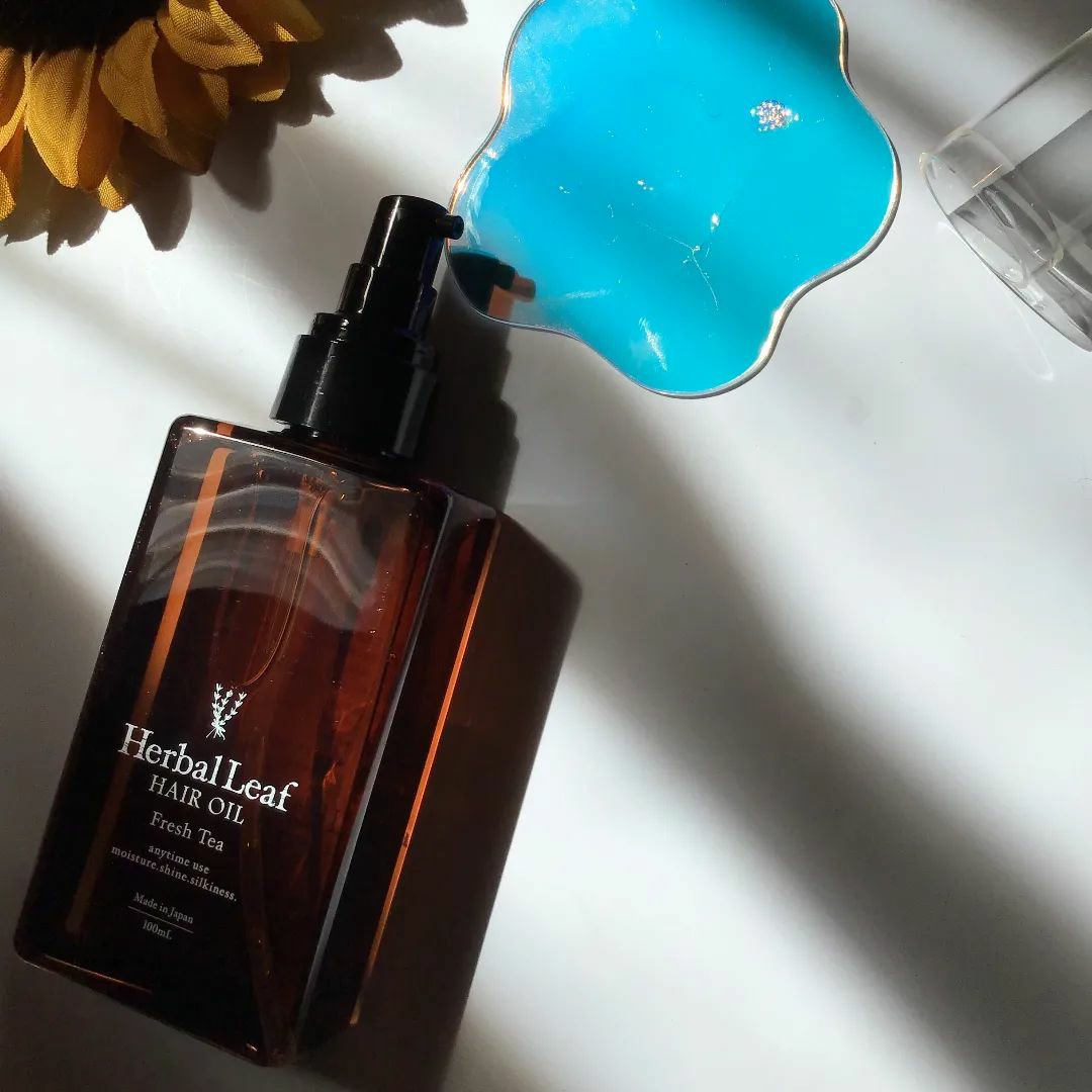 オーガニックヘアオイル フレッシュティーの香り/ハーバルリーフ/ヘアオイルを使ったクチコミ（2枚目）