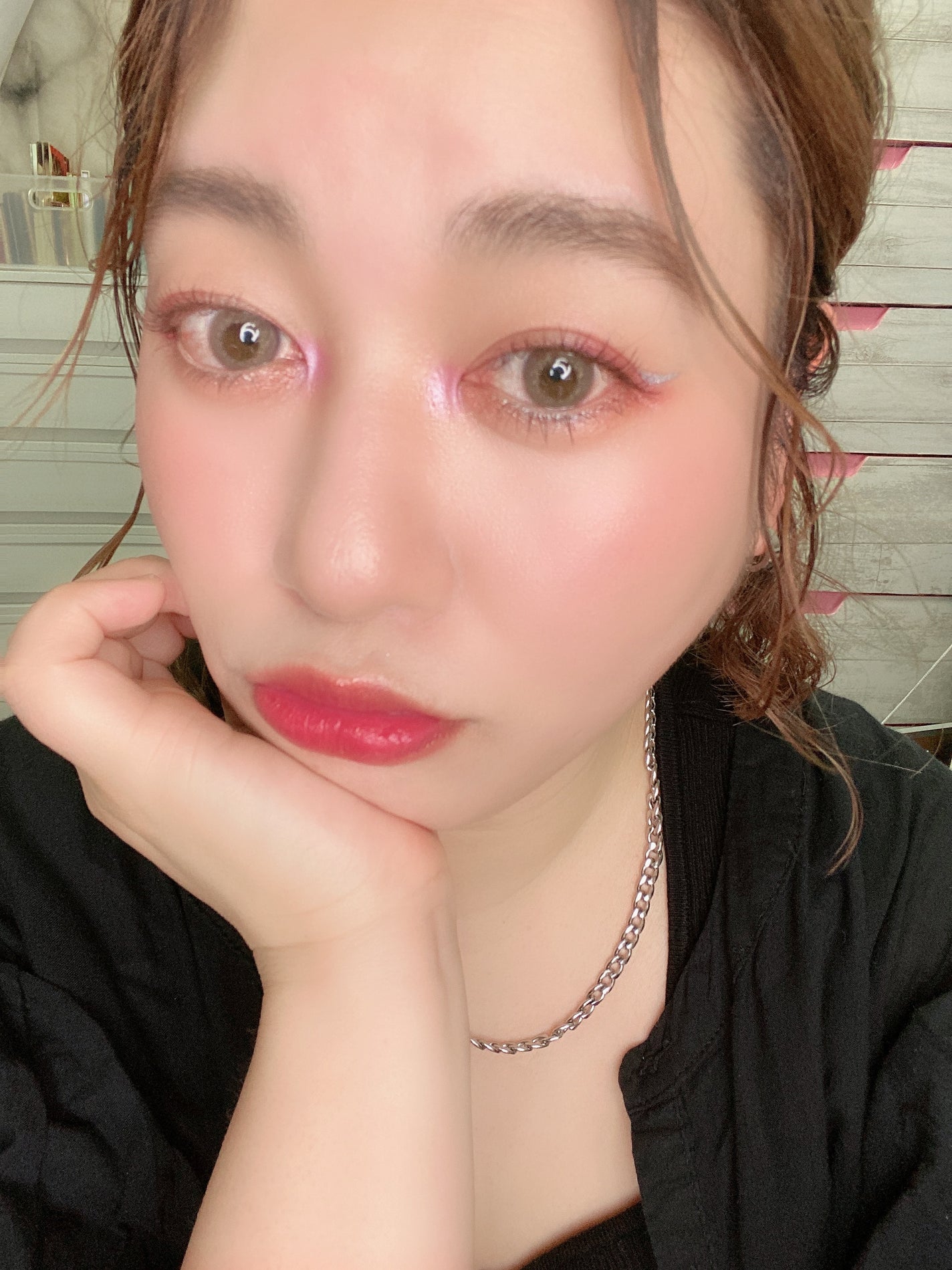 MISAKI on LIPS 「今日のお出かけメイク!夏が近いから、ピンク🩷とブルー🩵のカラフ..」(1枚目)