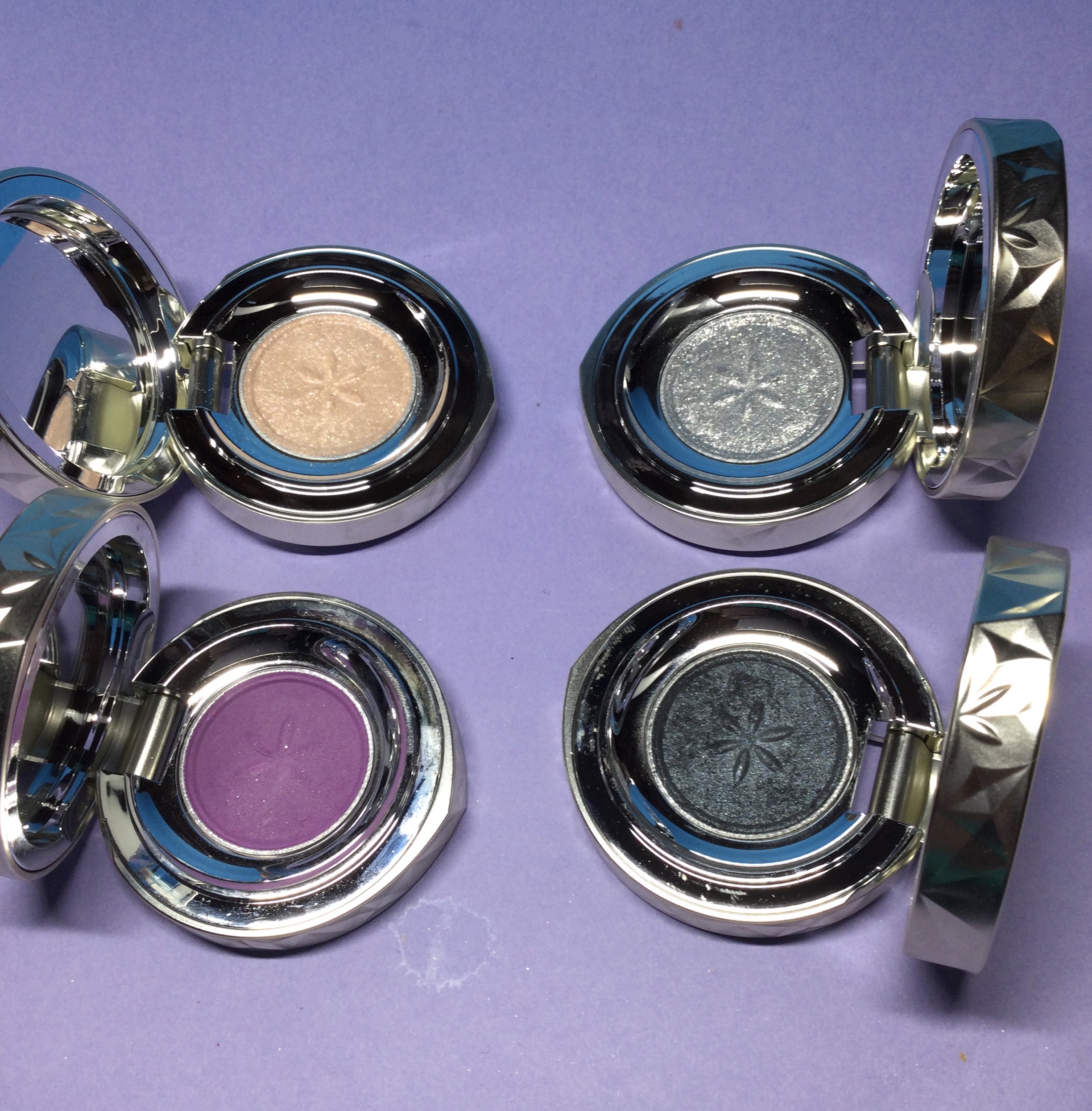 AQ アイシャドウ 10/DECORTÉ/単色アイシャドウを使ったクチコミ（2枚目）