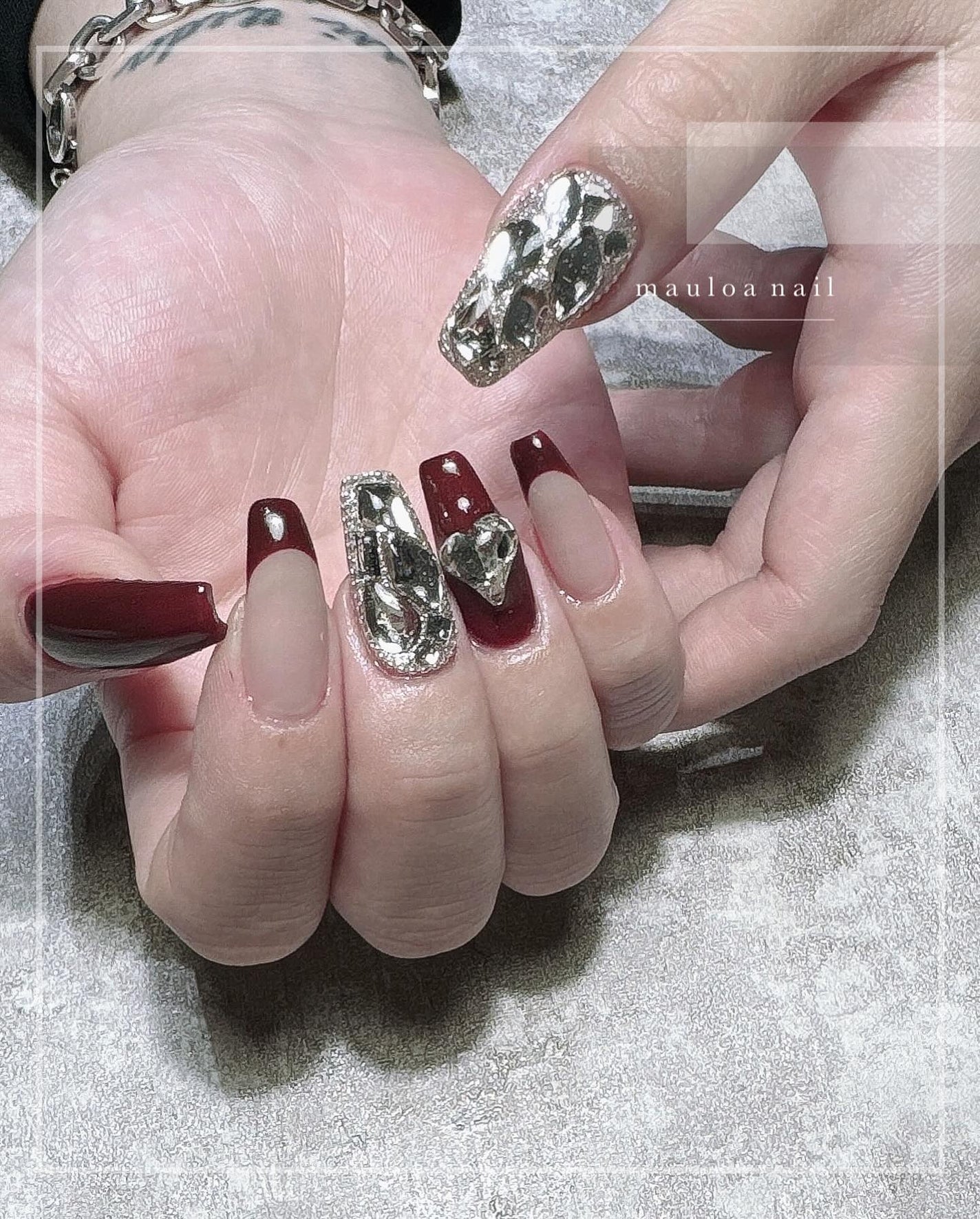mauloa_nail on LIPS 「・ ボルドーで秋っぽく❤️いつもありがとうございます❤️✨・ネ..」(1枚目)