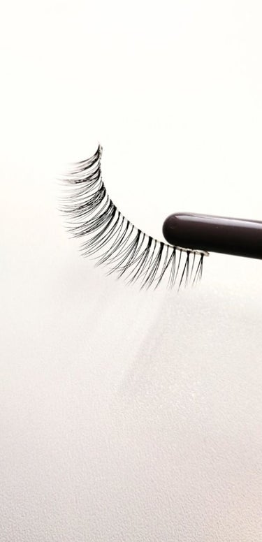 Decorative Eyelash デコラティブアイラッシュ デイリーのクチコミ「大人のための3D立体つけま！コスパ良し！でも…

Decorative Eyelash デコラ.....」（2枚目）