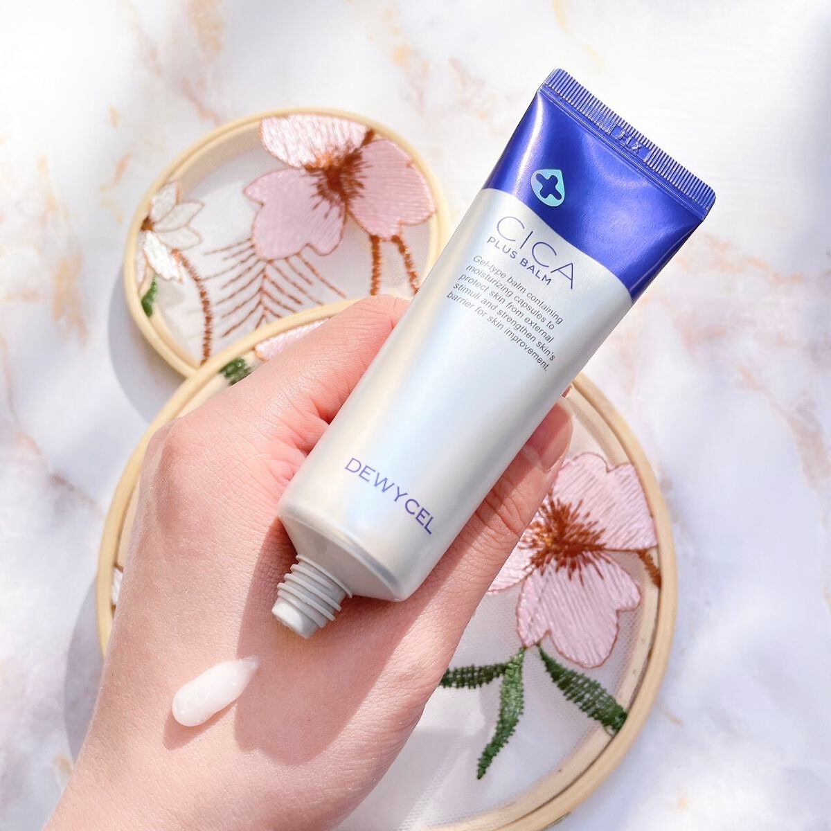 デュイセル シカプラスバーム/DEWYCEL/フェイスクリームを使ったクチコミ(4枚目)