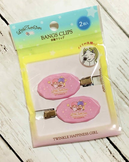 ひろろん on LIPS 「セリア前髪クリップ(サンリオ)可愛い前髪クリップ発見💓平らなプ..」(1枚目)