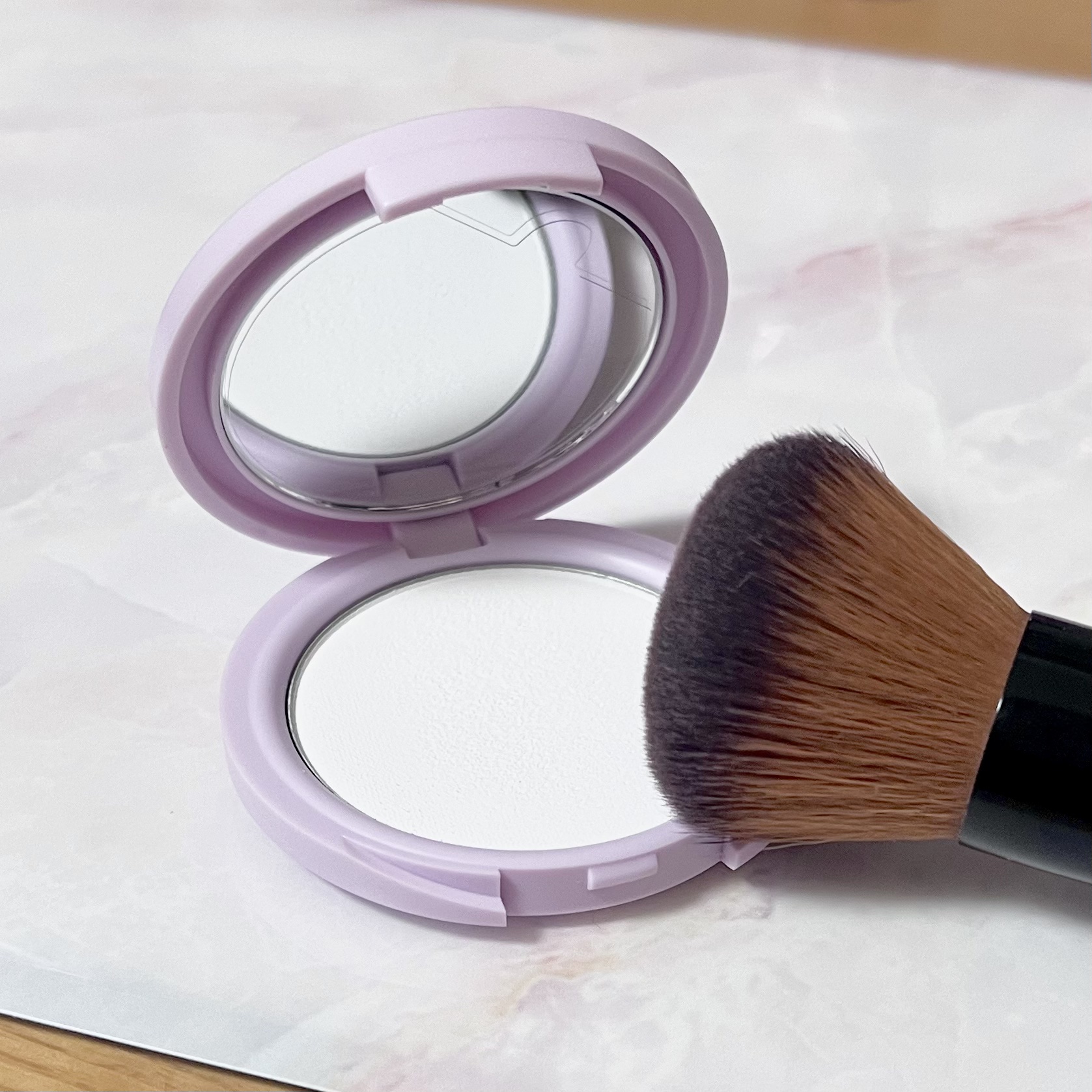 ウルトラHDプレストパウダー/MAKE UP FOR EVER/プレストパウダーを使ったクチコミ（2枚目）