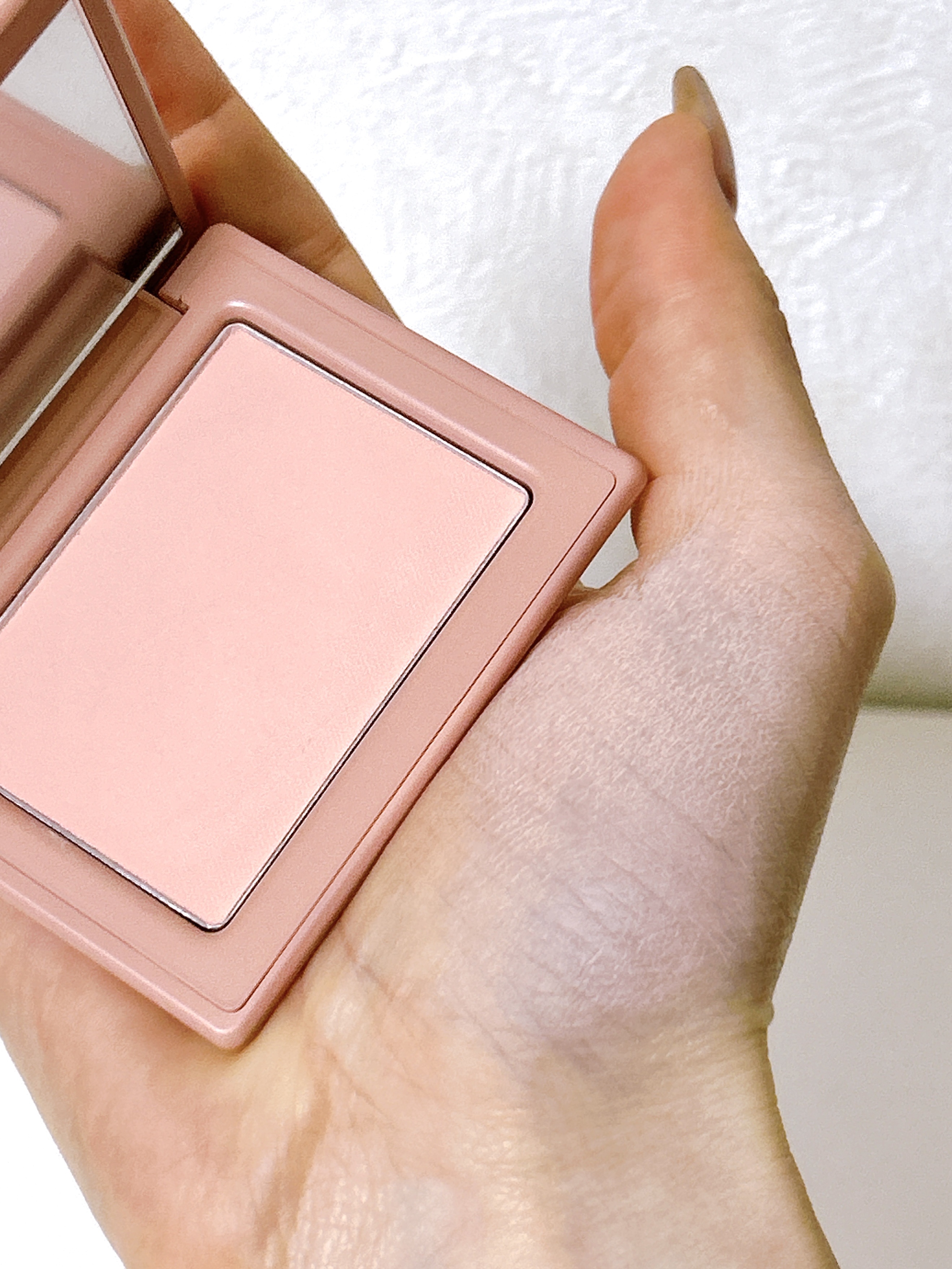 チークステイン ブラッシャー 01 バウンシング ピーチ/VDL/パウダーチークを使ったクチコミ（3枚目）