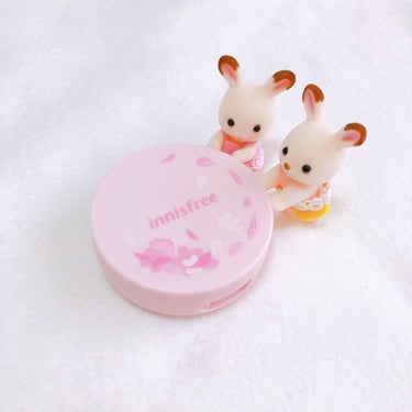 お久しぶりの購入品です🐰🌸*･

🐰innisfree ノーセバム ミネラルパクト



ピンクと桜のデザインがあまりに可愛くて購入しました💓

わたし、すごい乾燥肌なので普段パウダーは使わないのですが