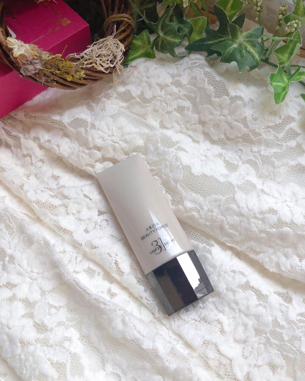 AXXZIA ビューティーフォース リキッドルーセント 3D のクチコミ「.
.
AXXZIA
ビューティーフォース リキッドルーセント 3D

どんな肌の色にもなじむ.....」（1枚目）