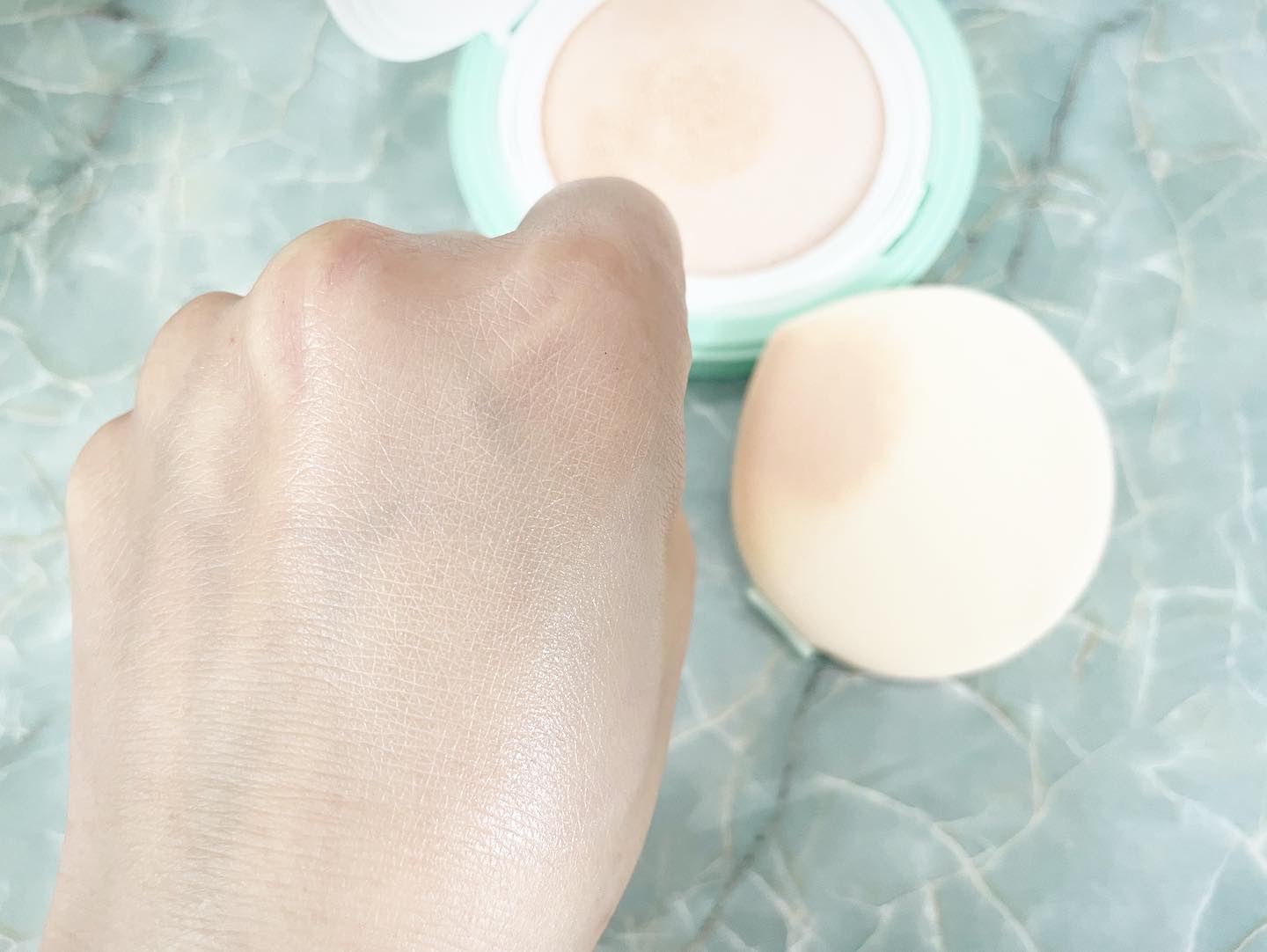 ティーツリーデイデイトーンアップサンクッション/NOWATER/日焼け止めローションを使ったクチコミ（3枚目）