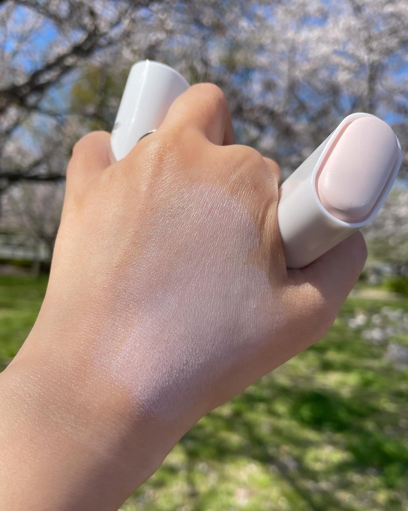 ブライトニングアップサンスティック SPF50+ PA++++/Dr.G/日焼け止めスティックを使ったクチコミ(2枚目)