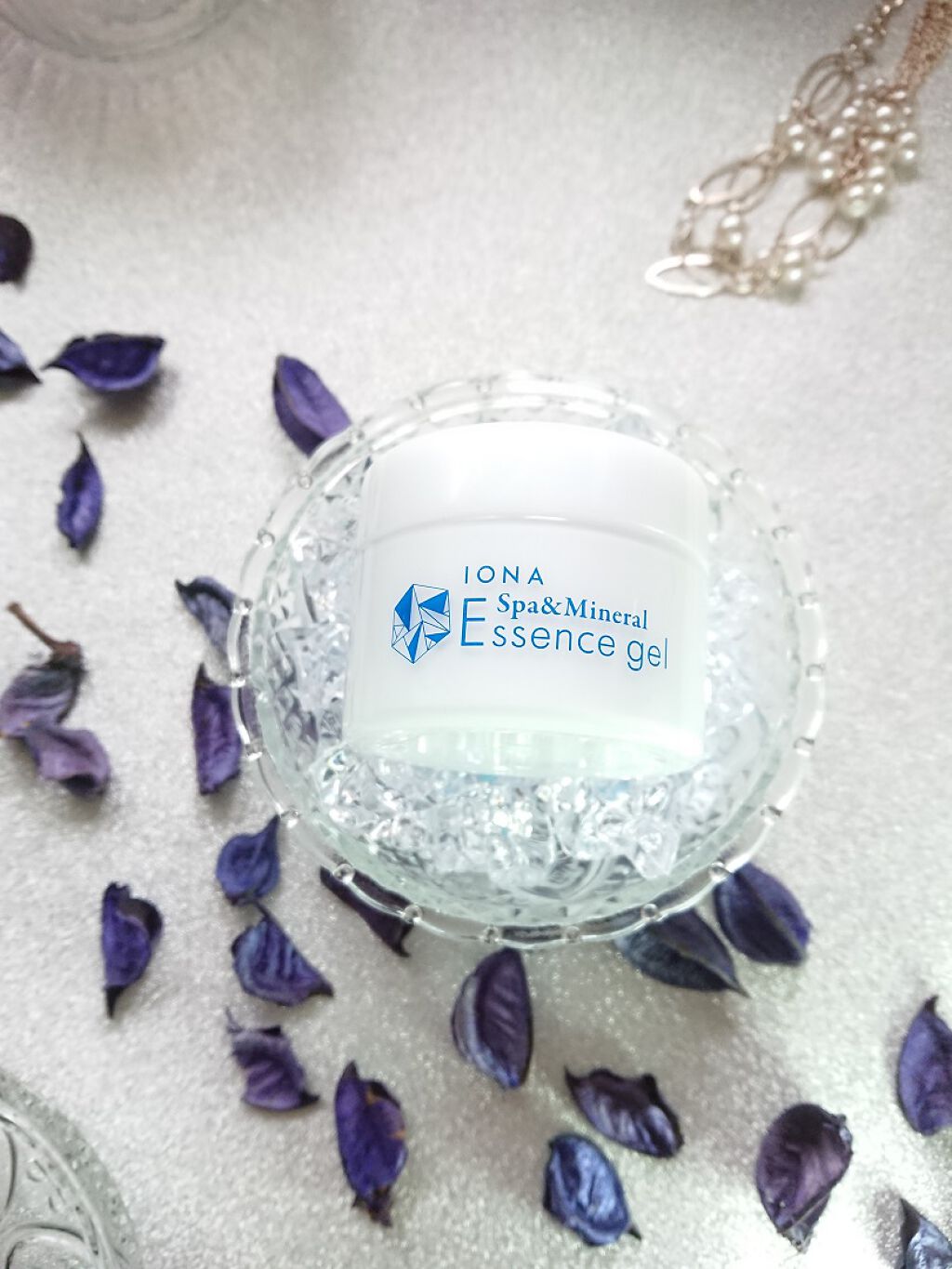 エッセンス ジェル/イオナ スパ＆ミネラル/オールインワン化粧品を使ったクチコミ（1枚目）