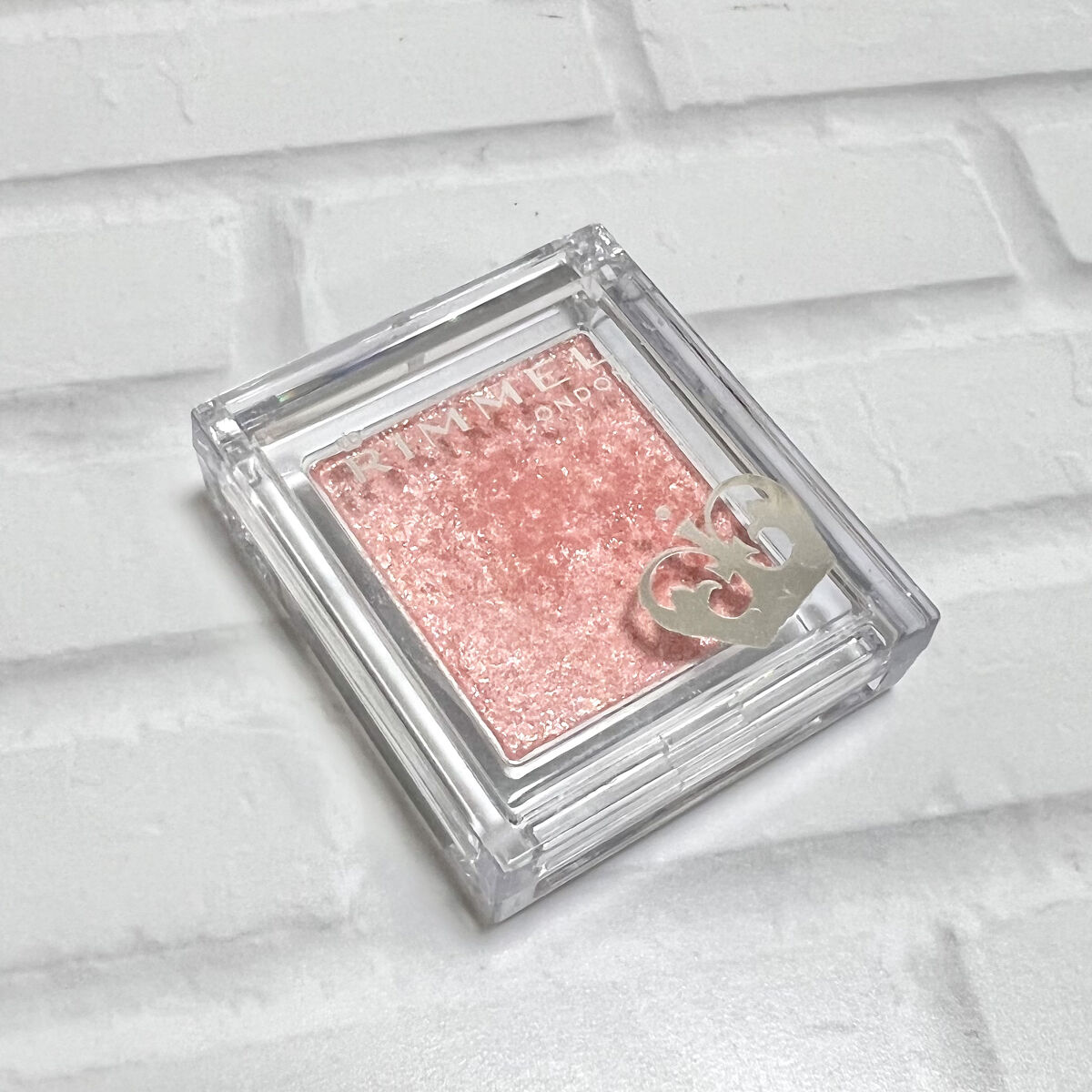 プリズム パウダーアイカラー 034 ピーチコーラル/リンメル ロンドン/単色アイシャドウを使ったクチコミ（2枚目）