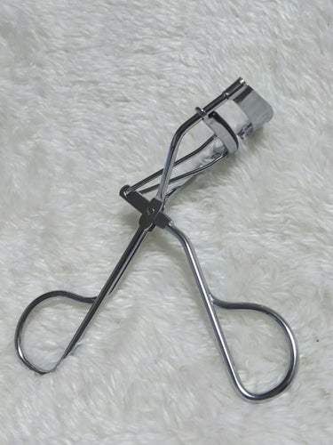 Ancci brush 猫目ビューラーのクチコミ「Ancci brush eyelash curler(猫目用)


アンシブラシの店頭限定で販.....」（2枚目）