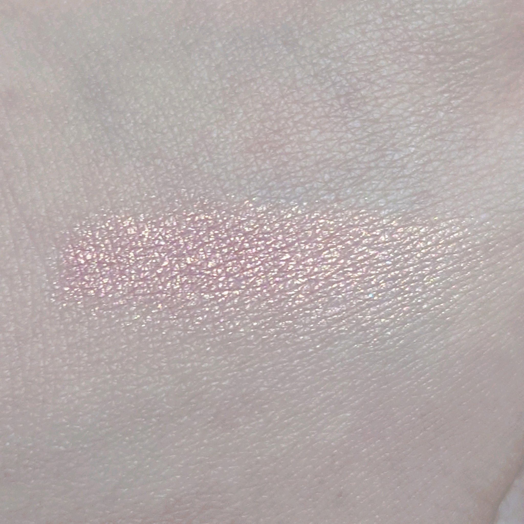 リュクスアイシャドウ L29 ソーラーウィンド(リッチ スパークル) /BOBBI BROWN/単色アイシャドウを使ったクチコミ（2枚目）