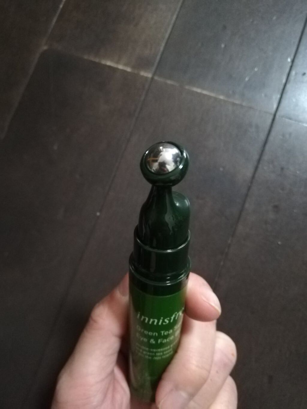 グリーンティーシード アイ＆フェイスボール/innisfree/美容液を使ったクチコミ（3枚目）