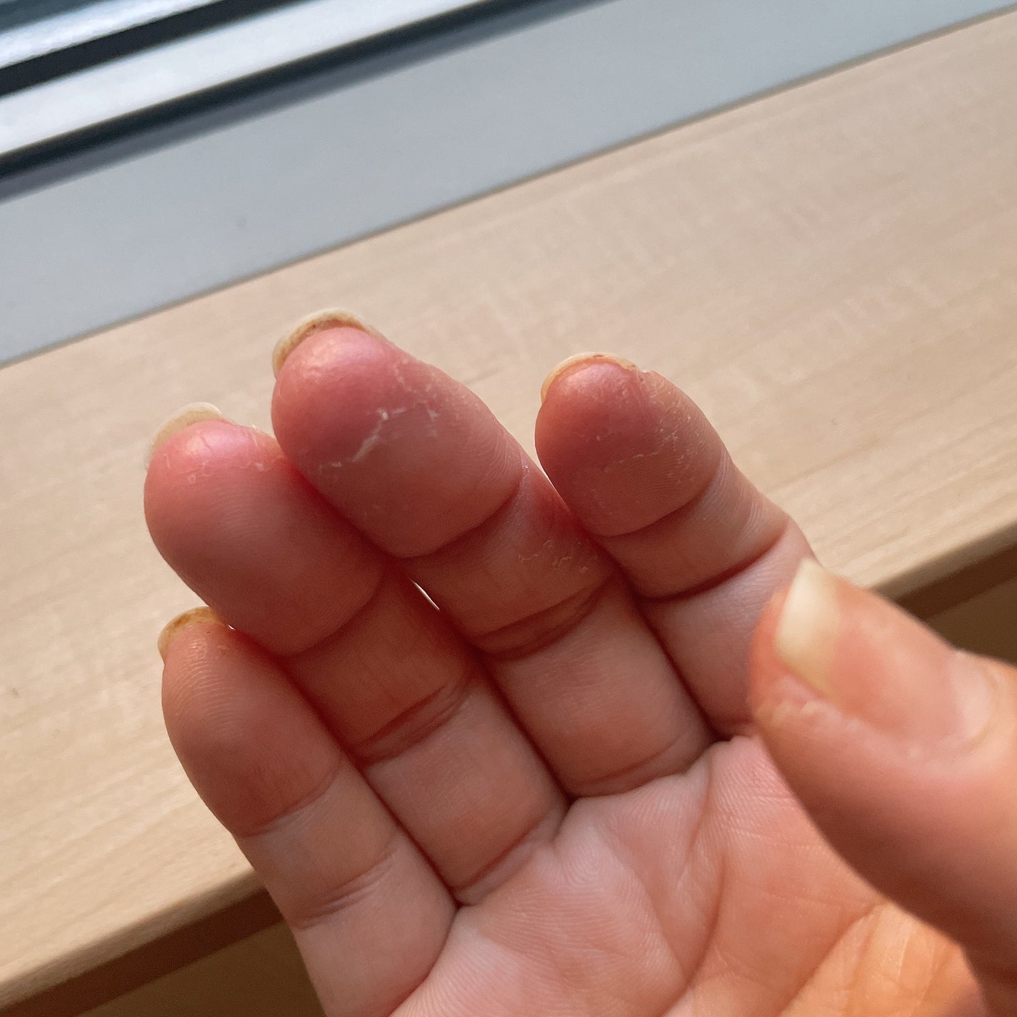 ジェルボリュームトップコート/キャンメイク/ネイルトップコートを使ったクチコミ(4枚目)