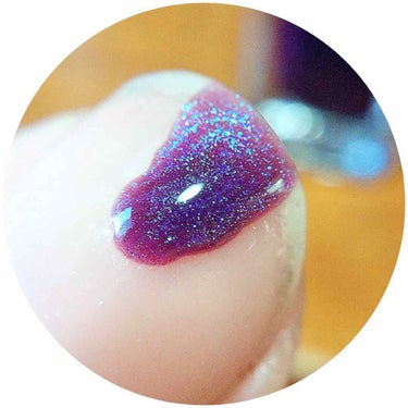 ネイルホリック  PU116💅

Twitterで見て
めちゃくちゃ可愛い…！！これ買う😇
って一瞬で決めてお出かけしたときに手に入れこのこがマァァスンバラシイことよね…Twitterありがとう…😇

一度塗りだと薄めでこれでも可愛いけど
二度塗りが入れ物の色になって
めちゃんこかわいいから二度塗りが好き😗
あと乾くのも早くてありがたい!
でもね…ただ筆が苦手なんだ…平筆タイプのが好きなんだ…
わかってくれますかこの気持ち…w
平筆タイプのも出てくれないかなぁぁ
なんて気持ちが頭の中でふよふよとあります🙄💭の画像 その2