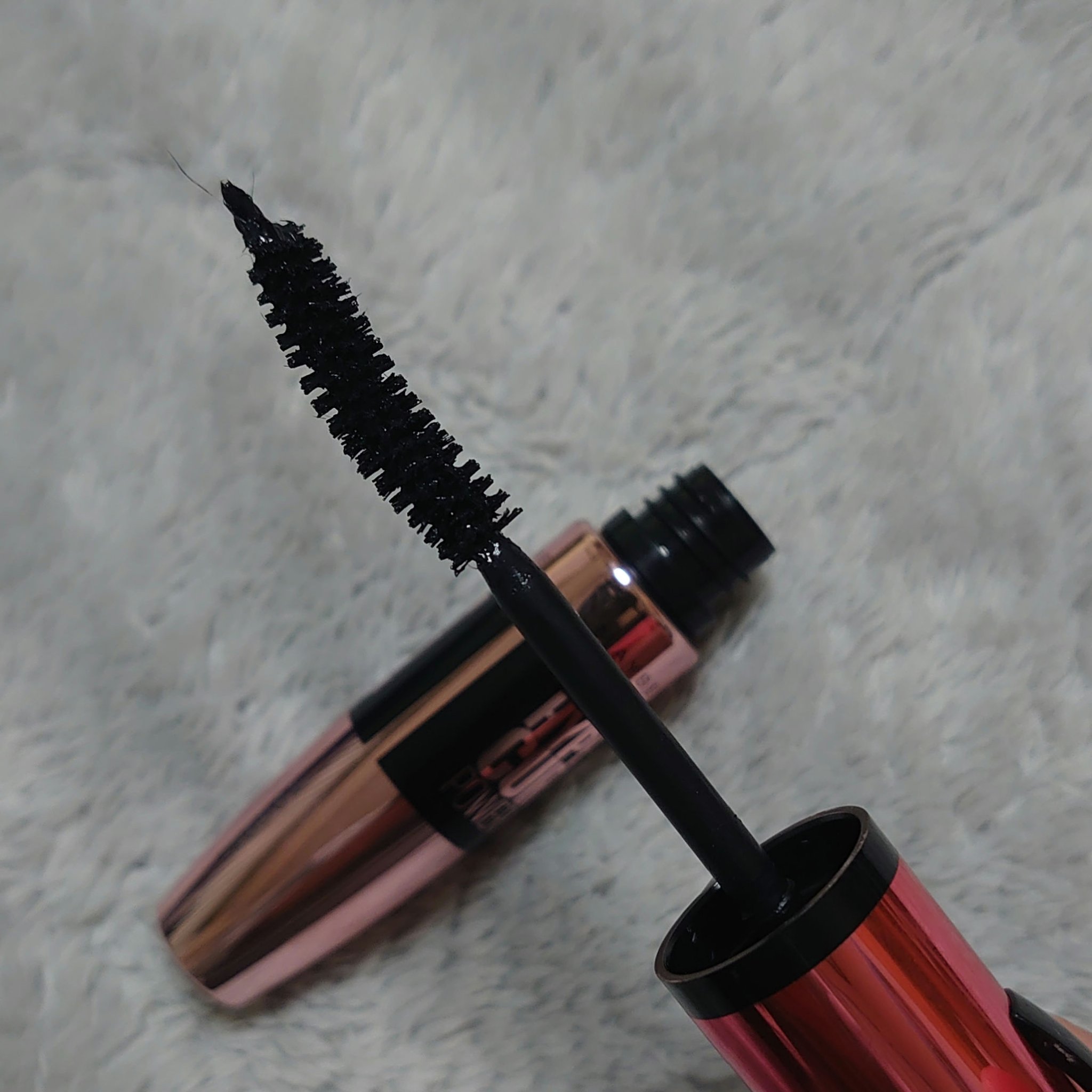 ハイパーカール パワーフィックス 01 ブラック/MAYBELLINE NEW YORK/マスカラを使ったクチコミ（2枚目）