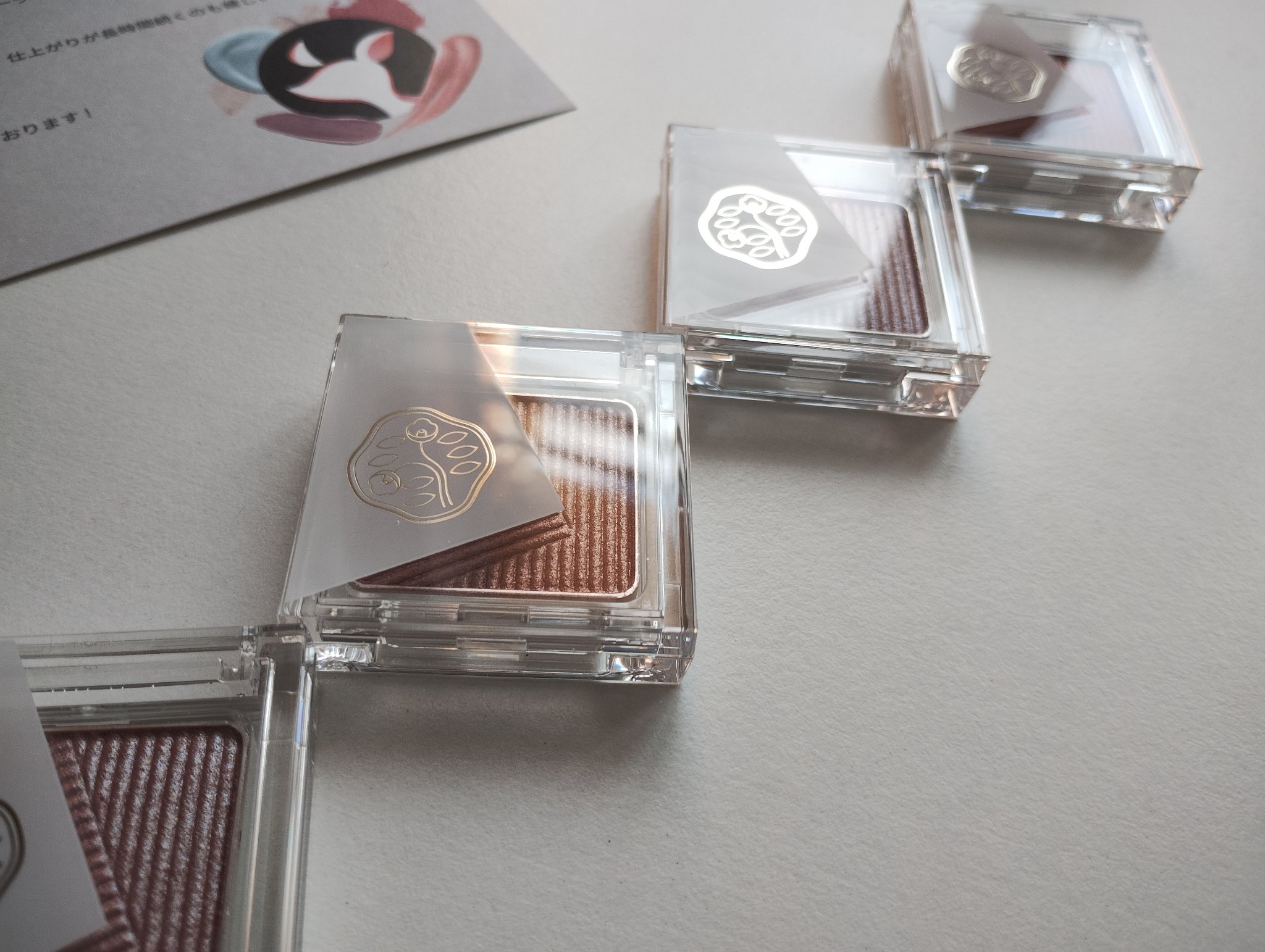 オーラデュウ プリズム イルミネーター ピコ/SHISEIDO/単色アイシャドウを使ったクチコミ（2枚目）