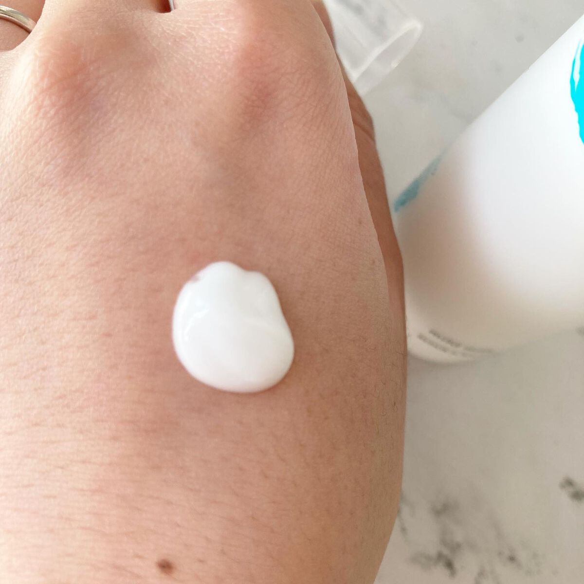 リペア＆バランス マイルドミルク/Repair&Balance/乳液を使ったクチコミ（2枚目）