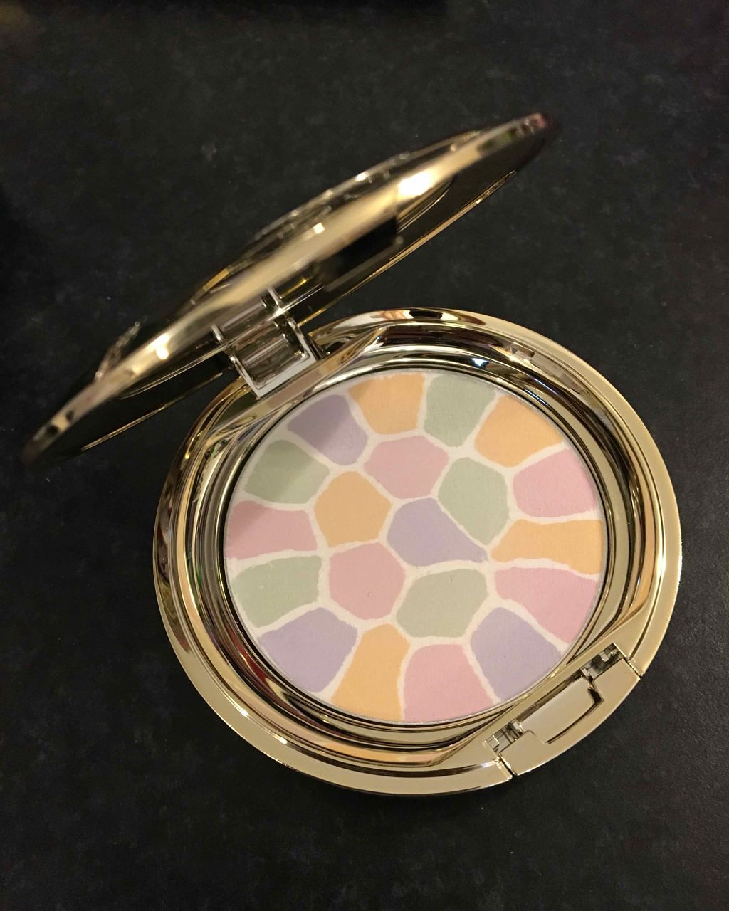 ラ プードル オートニュアンス/Elégance/プレストパウダーを使ったクチコミ(1枚目)