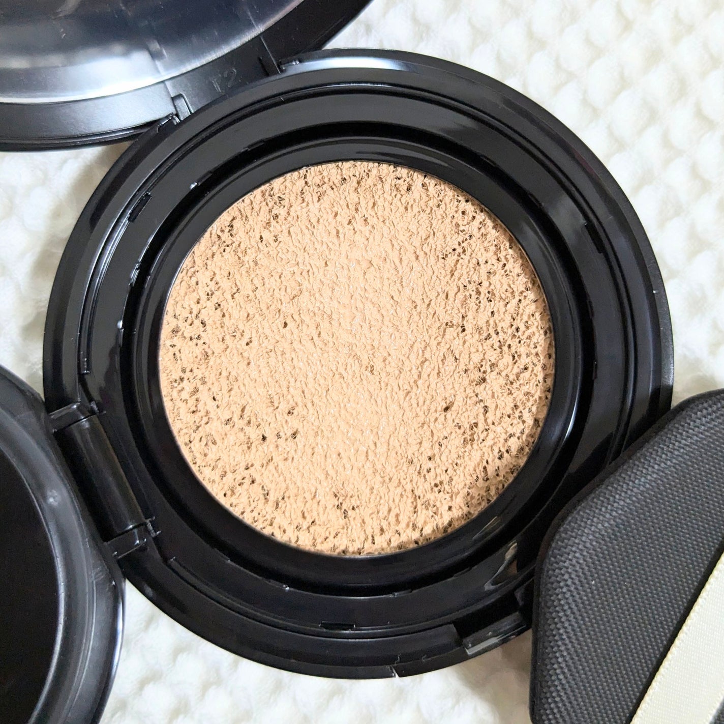 ドラマティックエッセンスクッション グロウ/マキアージュ/クッションファンデーションを使ったクチコミ(2枚目)