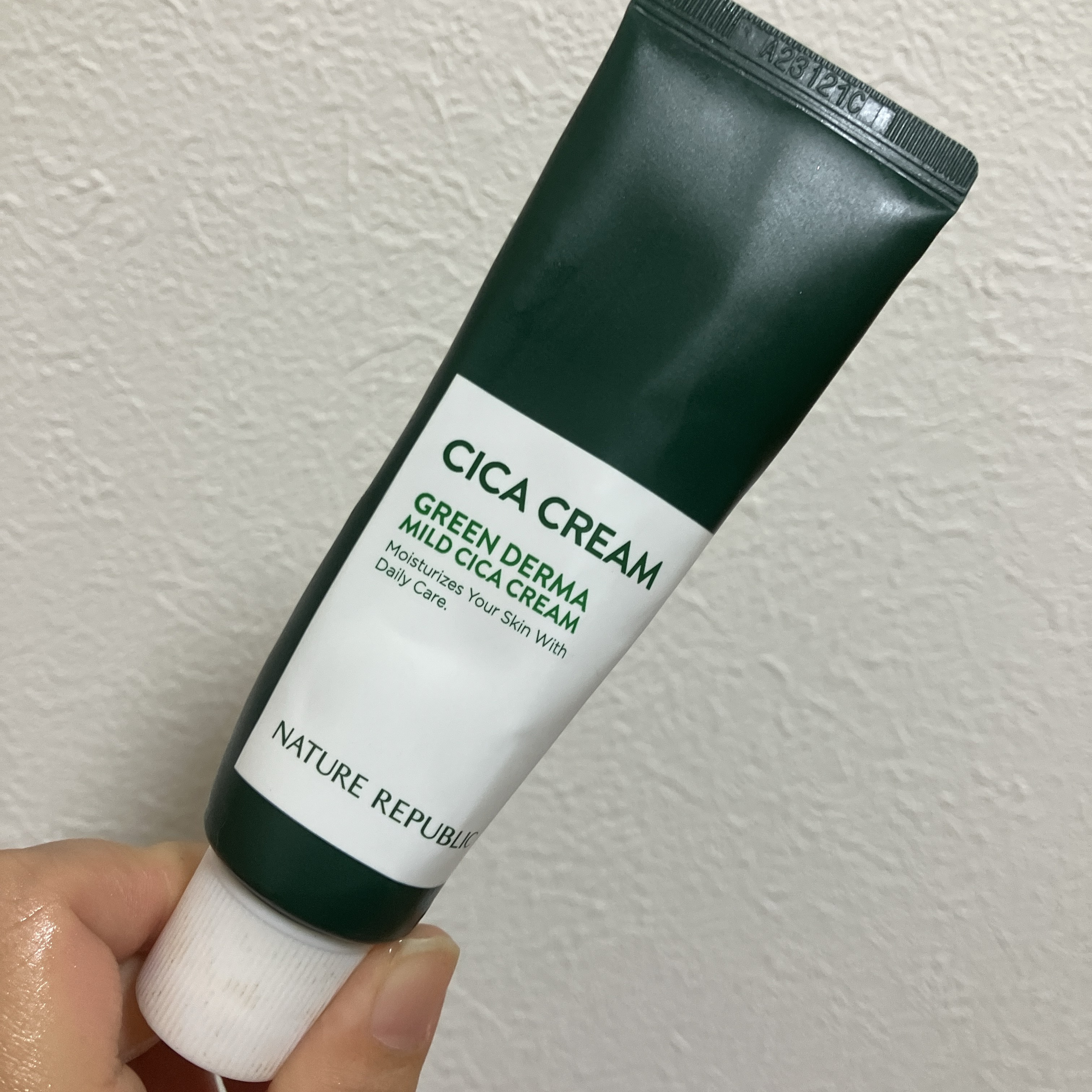 グリーンダーママイルドシカカーミングジェルクリーム/ネイチャーリパブリック/フェイスクリームを使ったクチコミ（1枚目）