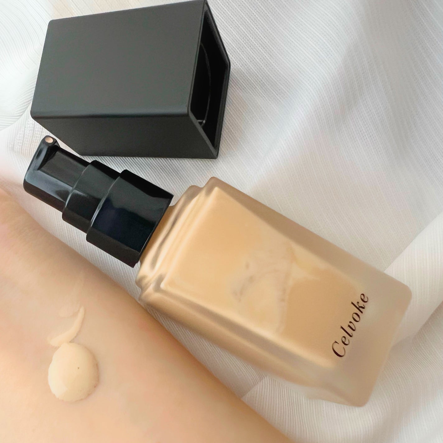 スキンレゾネート リキッドファンデーション/Celvoke/リキッドファンデーションを使ったクチコミ(2枚目)