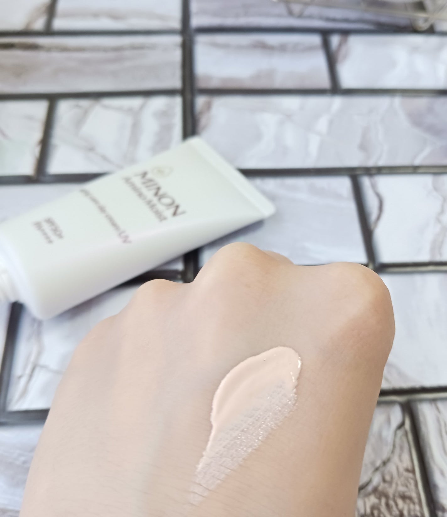 ミノン アミノモイスト エイジングケア デイクリームUV/ミノン/日焼け止めクリームを使ったクチコミ(3枚目)