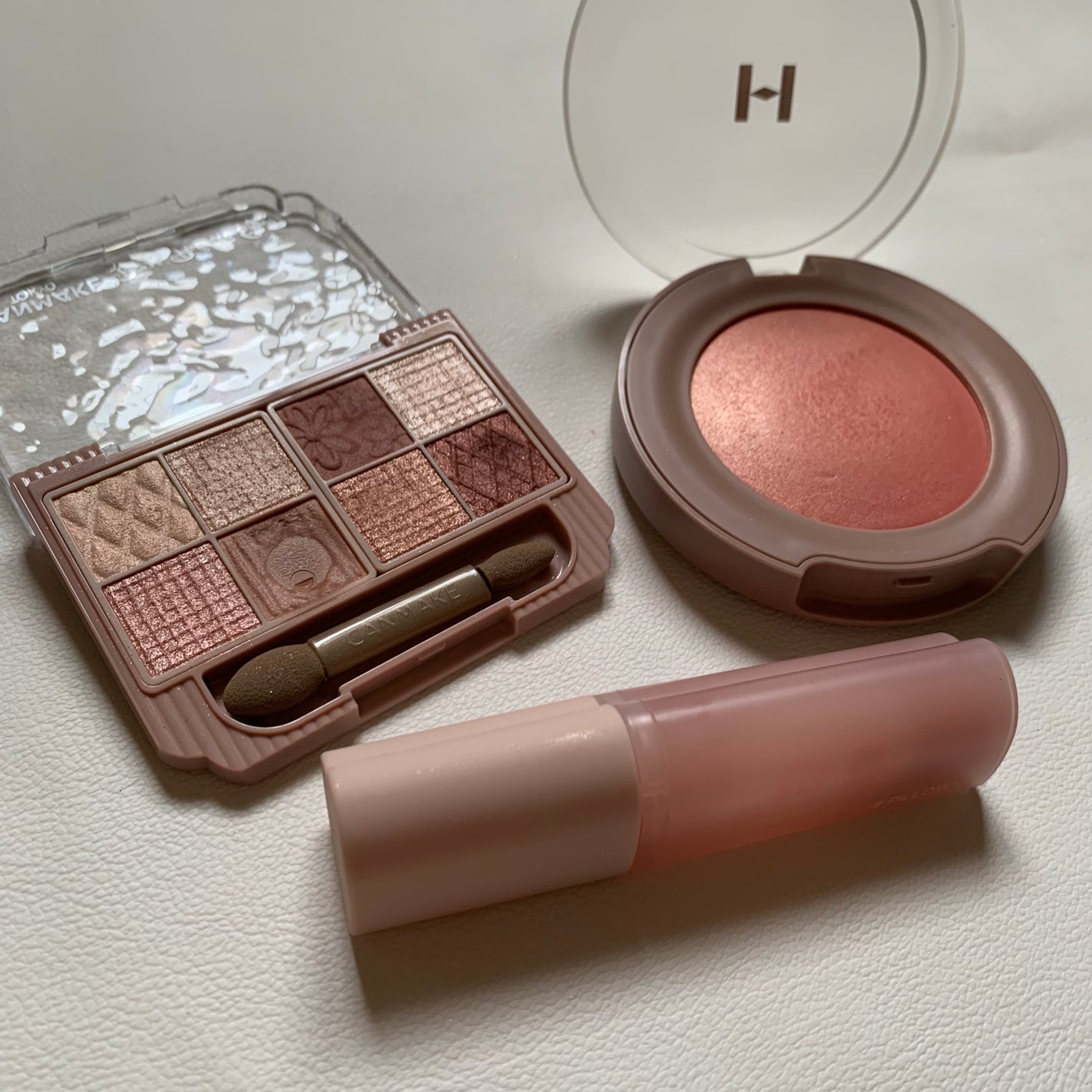 トゥルーディメンショングロウチーク/hince/パウダーチークを使ったクチコミ(3枚目)