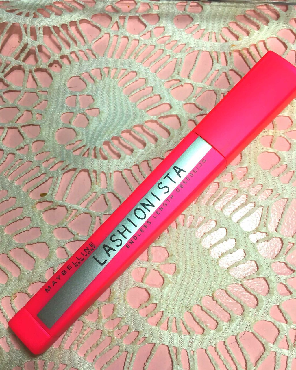 y on LIPS 「メイベリンから新しくマスカラが出ていました✨上向きロング1日中..」(1枚目)