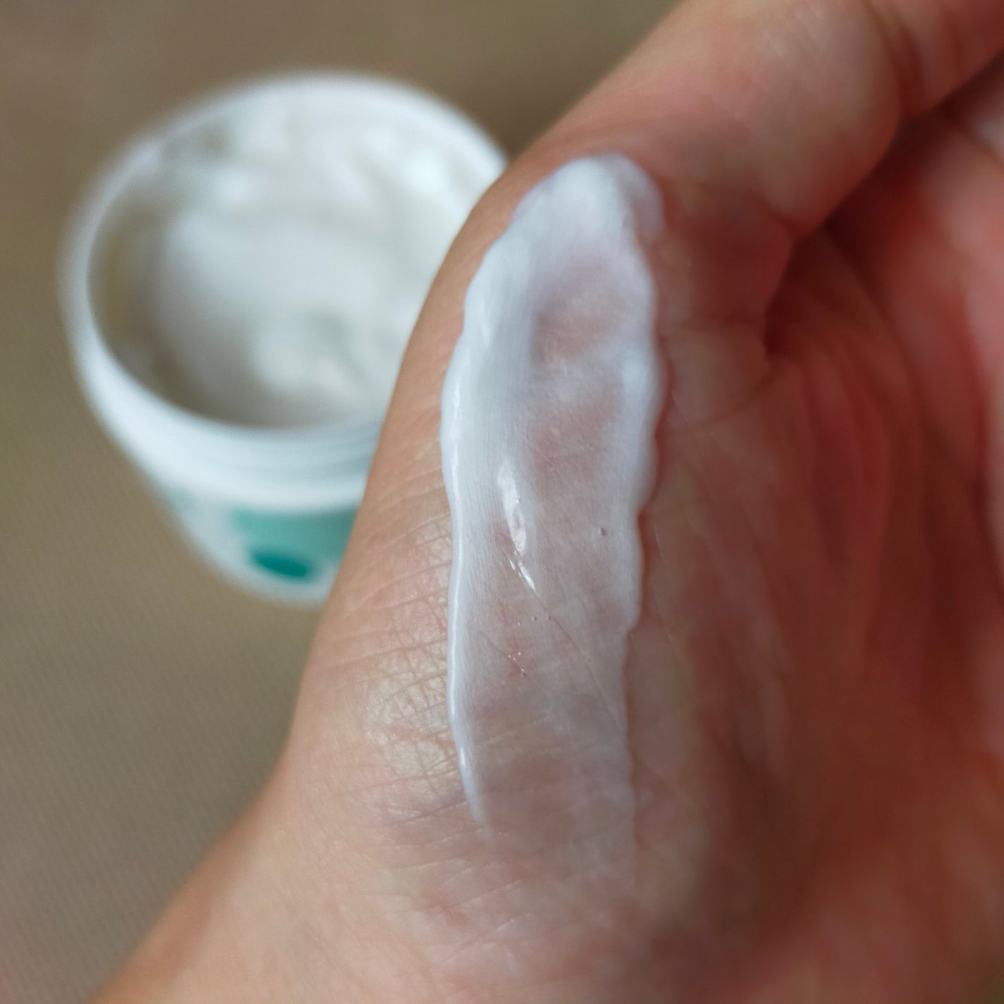 ダヴ クリームボディウォッシュ コンフォートモイスチャー/ダヴ/ボディソープを使ったクチコミ(3枚目)