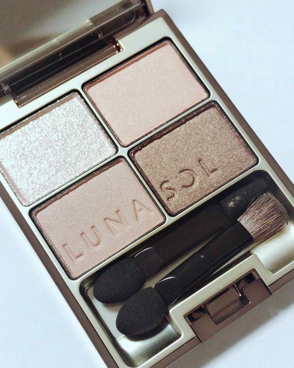 スキンモデリングアイズ/LUNASOL/アイシャドウパレットを使ったクチコミ（1枚目）