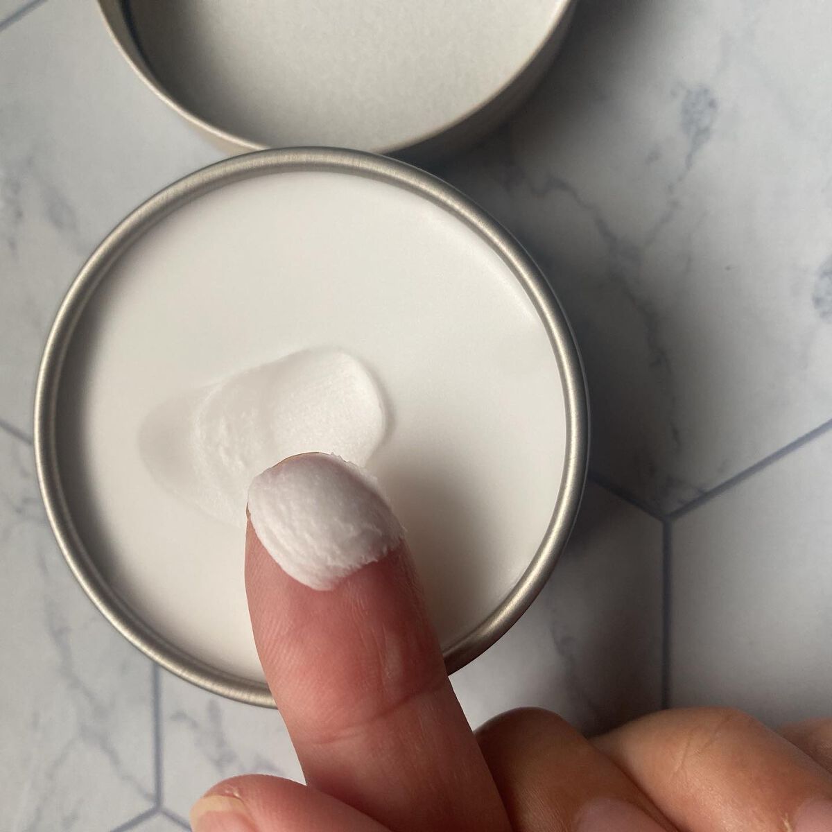 マディソン58 ナチュラルフィニッシュ バーム/スティーブンノル ニューヨーク/ヘアバームを使ったクチコミ（3枚目）