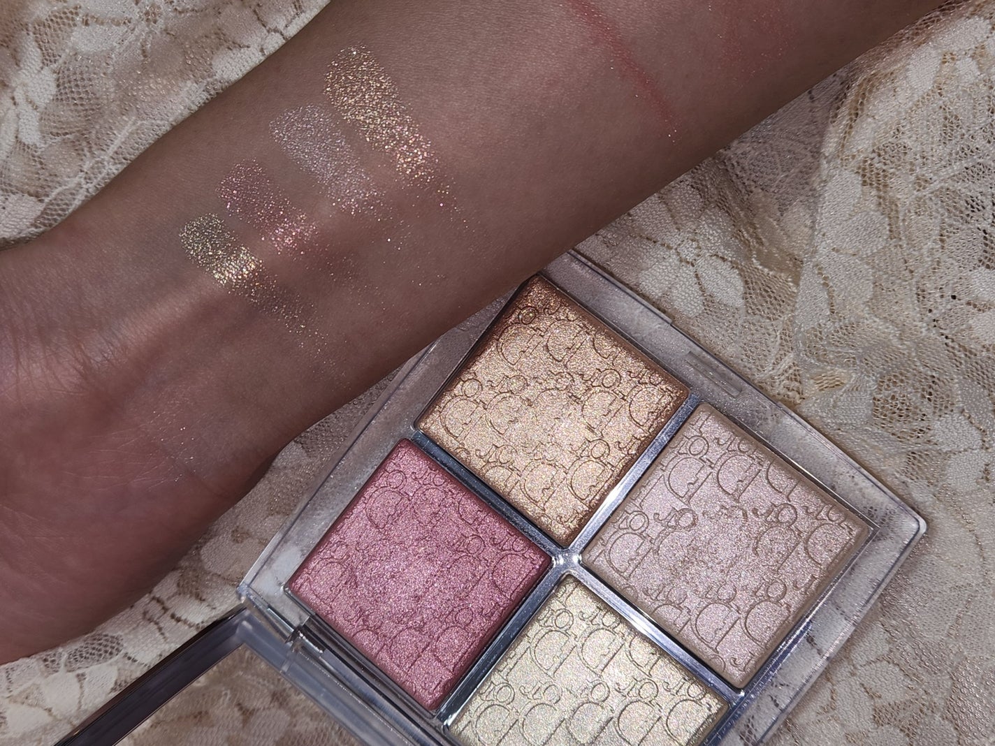 ディオール バックステージ フェイス グロウ パレット/Dior/ハイライトを使ったクチコミ(3枚目)