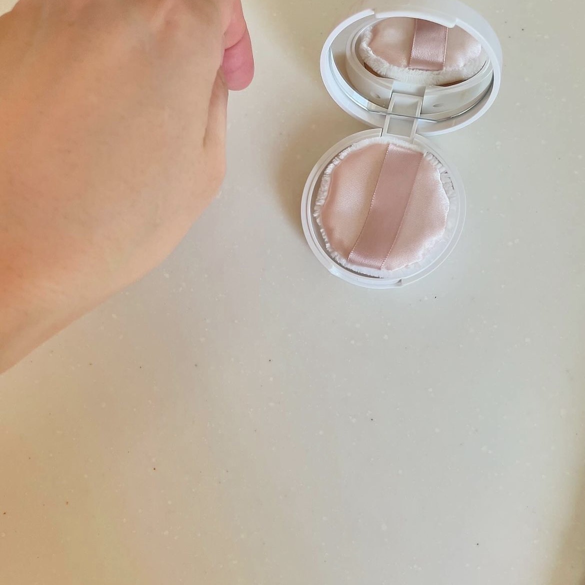 プレストパウダー C/ポイントマジックPRO/プレストパウダーを使ったクチコミ（3枚目）