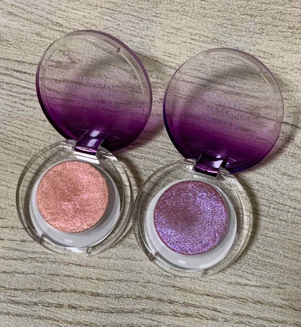 パティ パウダー アイ ビーム/REVLON/単色アイシャドウを使ったクチコミ（2枚目）