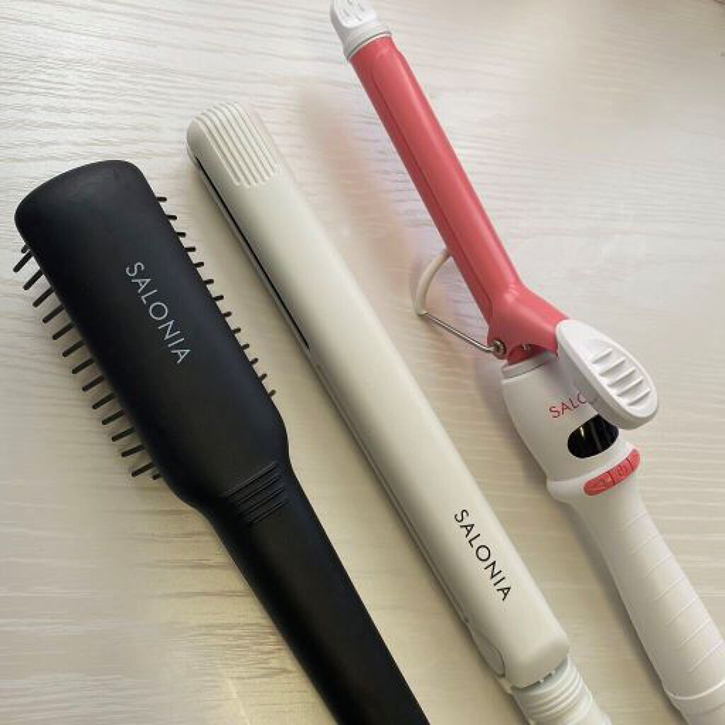 コテとアイロンの違いって?【ヘアスタイル別】選び方から、おすすめコテ&アイロン、2wayまで徹底紹介のサムネイル