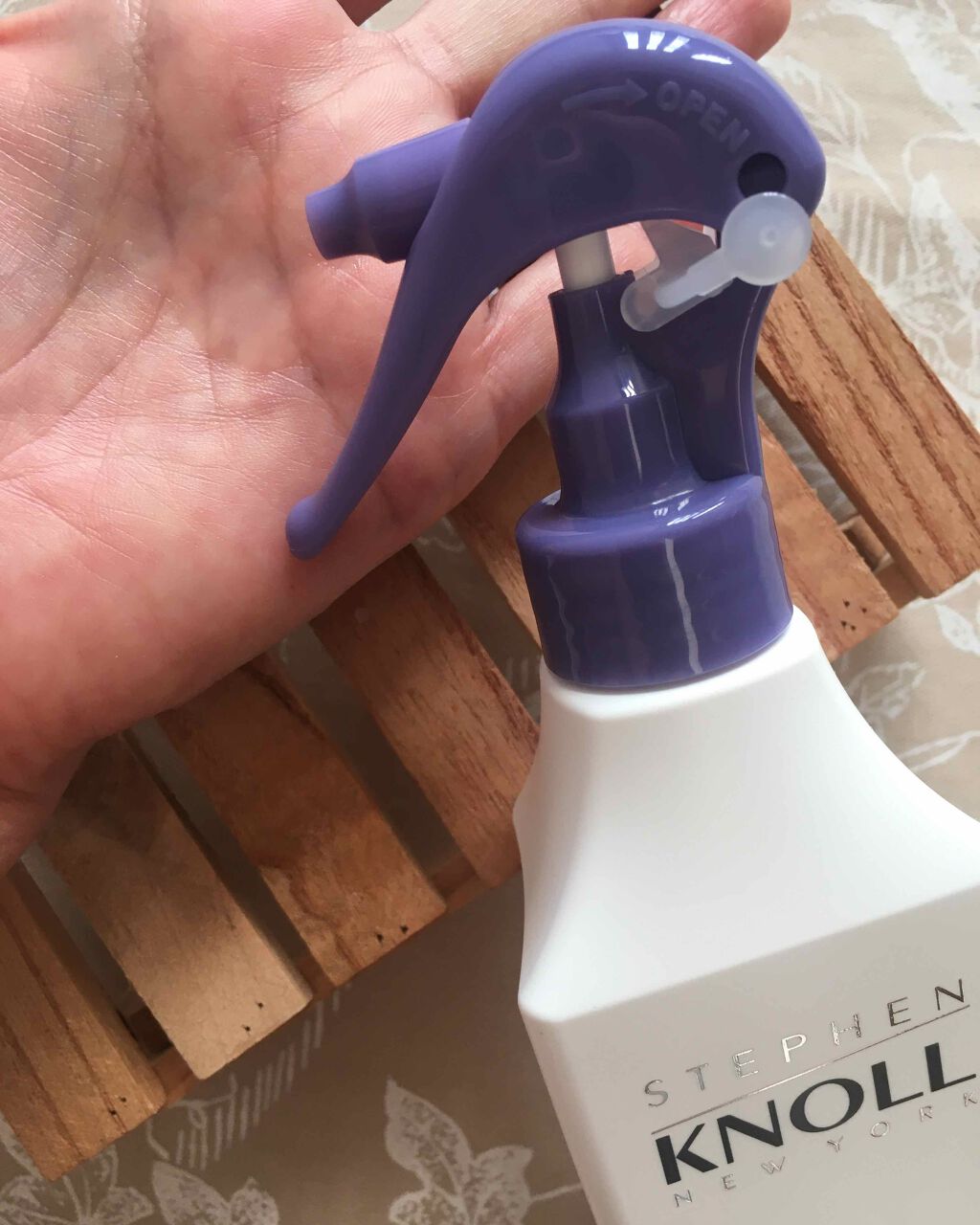 ハイドロリニュー ミスト カラープロテクト/スティーブンノル ニューヨーク/プレスタイリング・寝ぐせ直しを使ったクチコミ（2枚目）