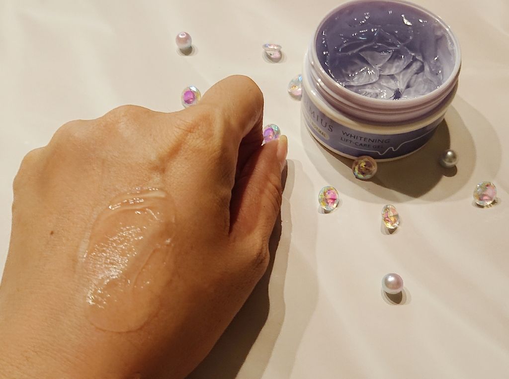 薬用ホワイトニングリフトケアジェル ノーマル/シミウス/オールインワン化粧品を使ったクチコミ（3枚目）