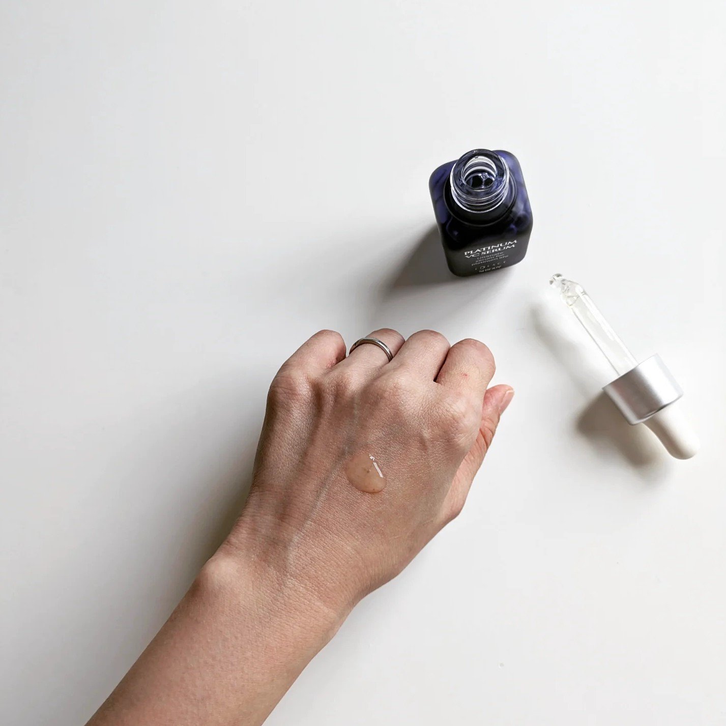 プラチナVCセラム/イデアアクト/美容液を使ったクチコミ（3枚目）