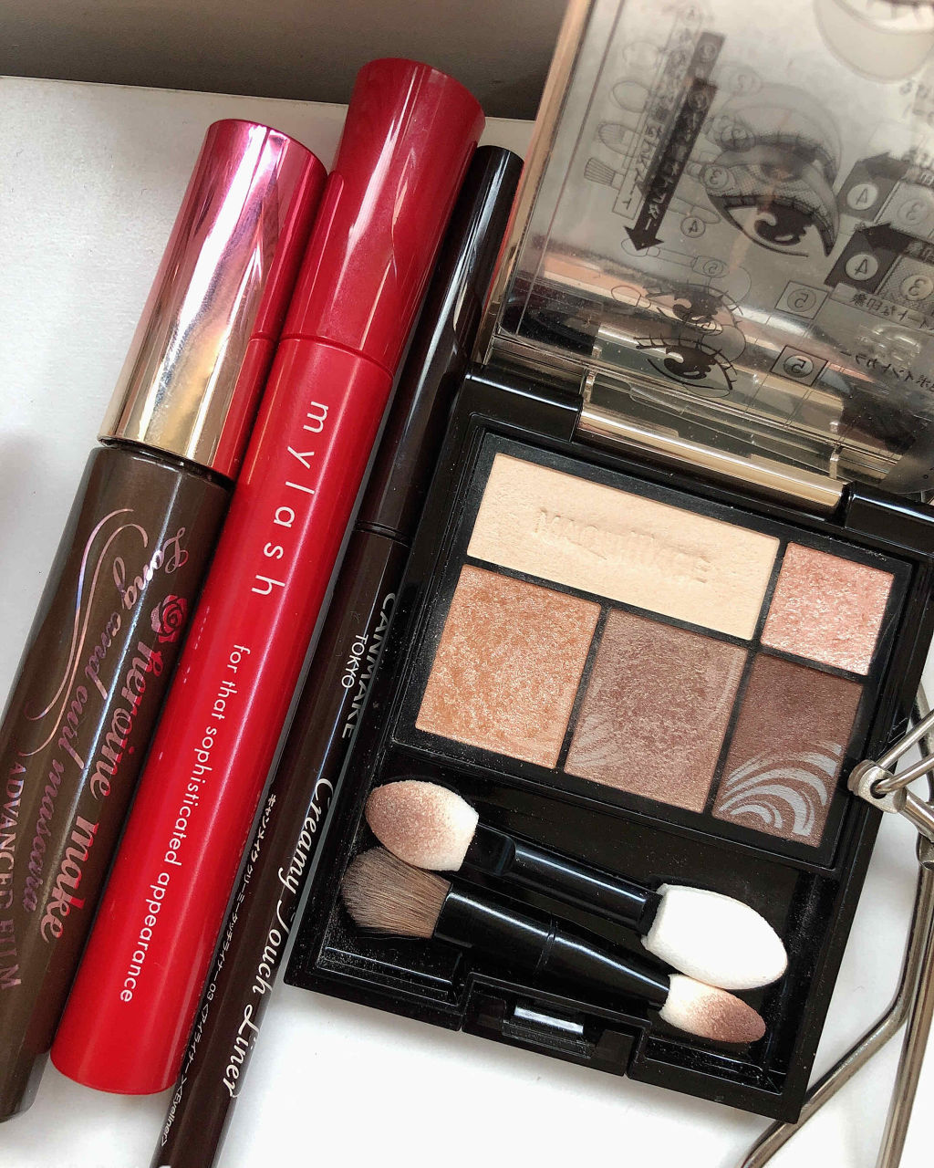 ドラマティックスタイリングアイズ/マキアージュ/アイシャドウパレットを使ったクチコミ（2枚目）