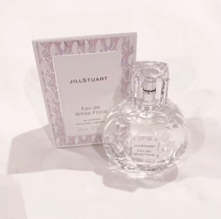 ジルスチュアート オード ホワイトフローラル/JILL STUART/香水(レディース)を使ったクチコミ（1枚目）