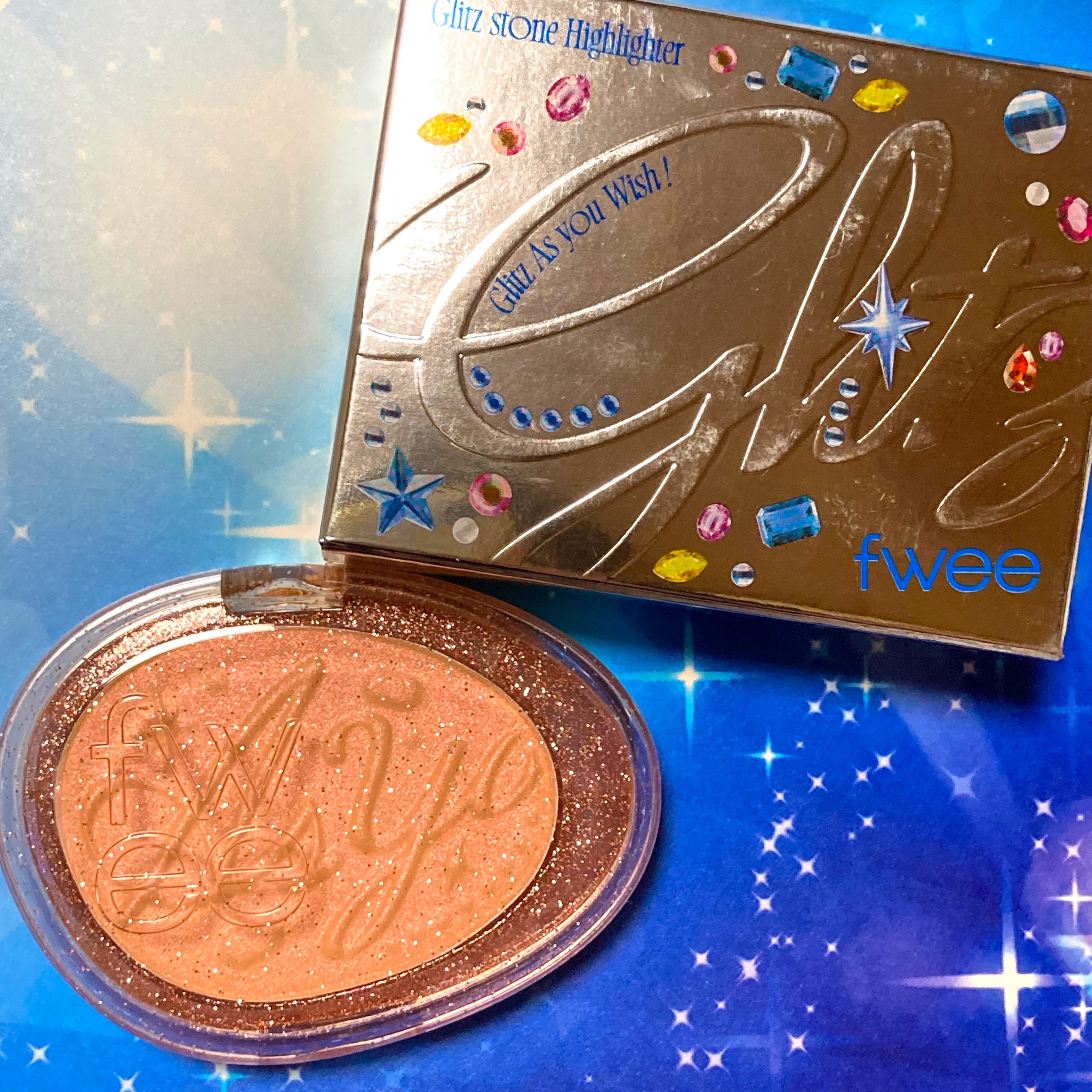フィー グリッツストーンハイライター HL08 ウィッシュムーン/fwee/パウダーハイライトを使ったクチコミ（1枚目）