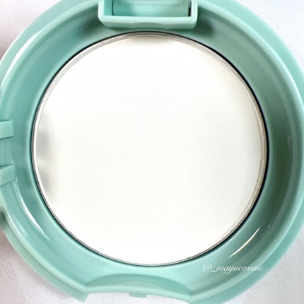 オイルカットパクト/CODE GLO KOLOR/プレストパウダーを使ったクチコミ(2枚目)