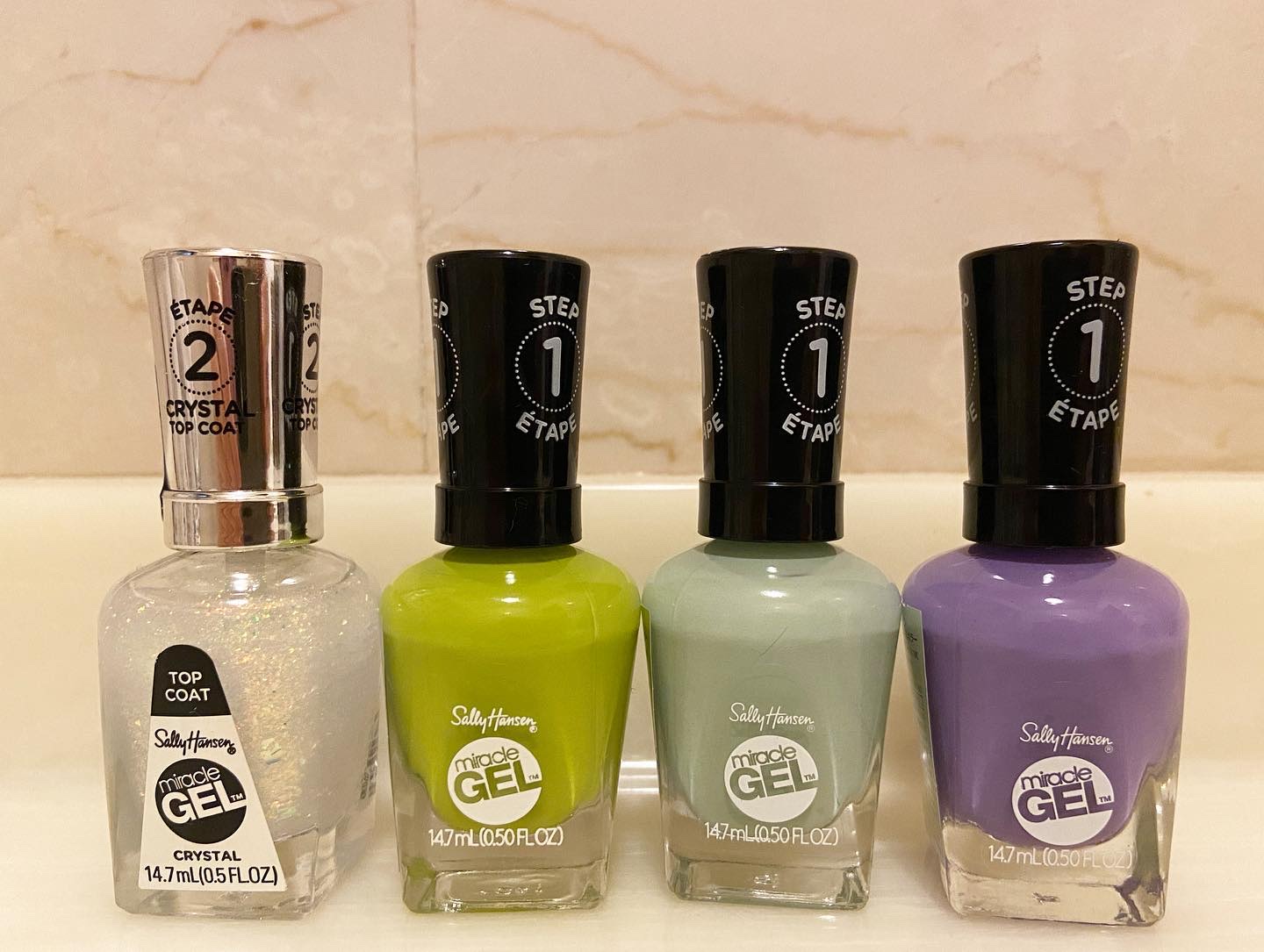 ジェルフィニッシュ ネイルカラー/サリーハンセン/マニキュアを使ったクチコミ（2枚目）