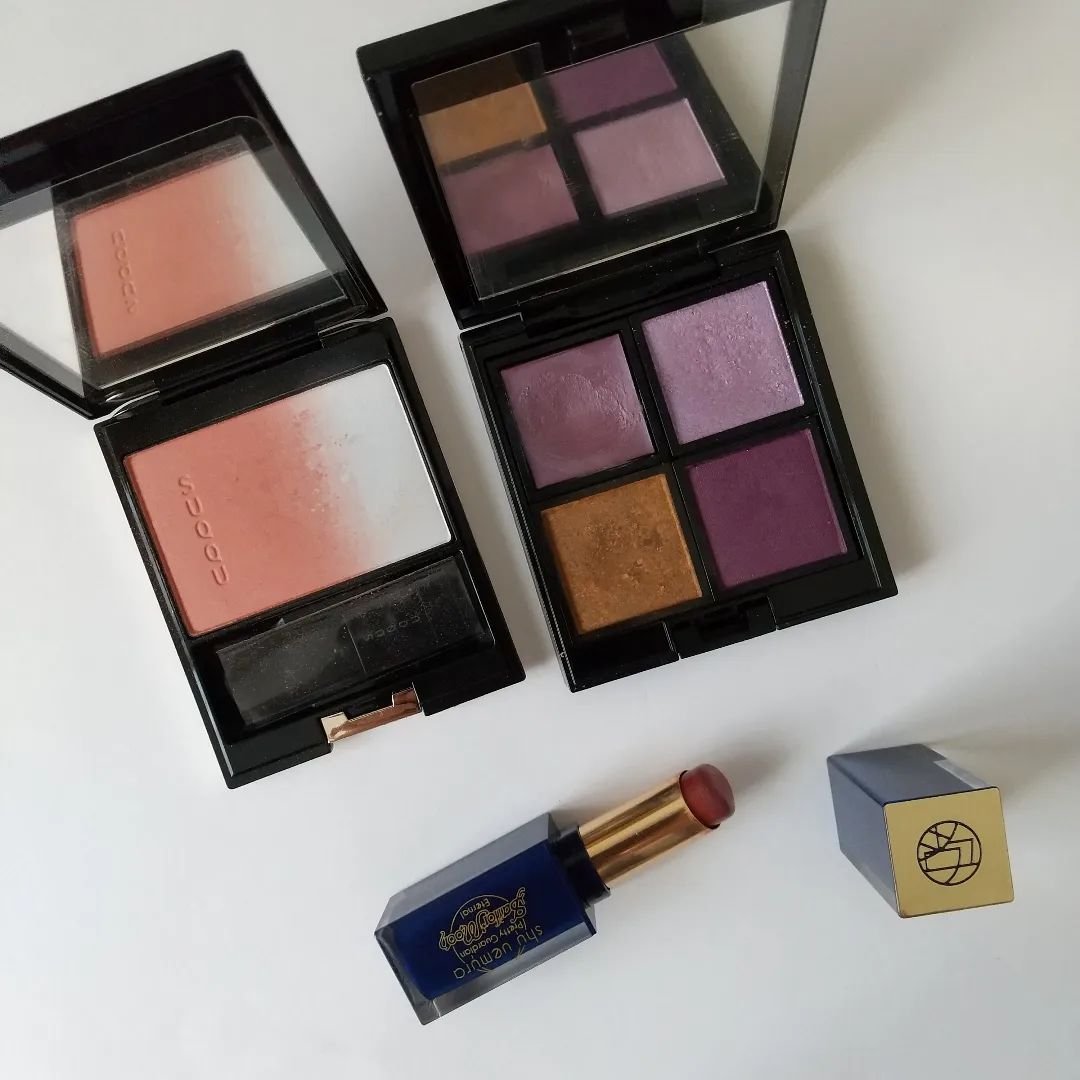 ルージュ アンリミテッド アンプリファイド ラッカー モーヴフラッシュ/shu uemura/口紅を使ったクチコミ（1枚目）