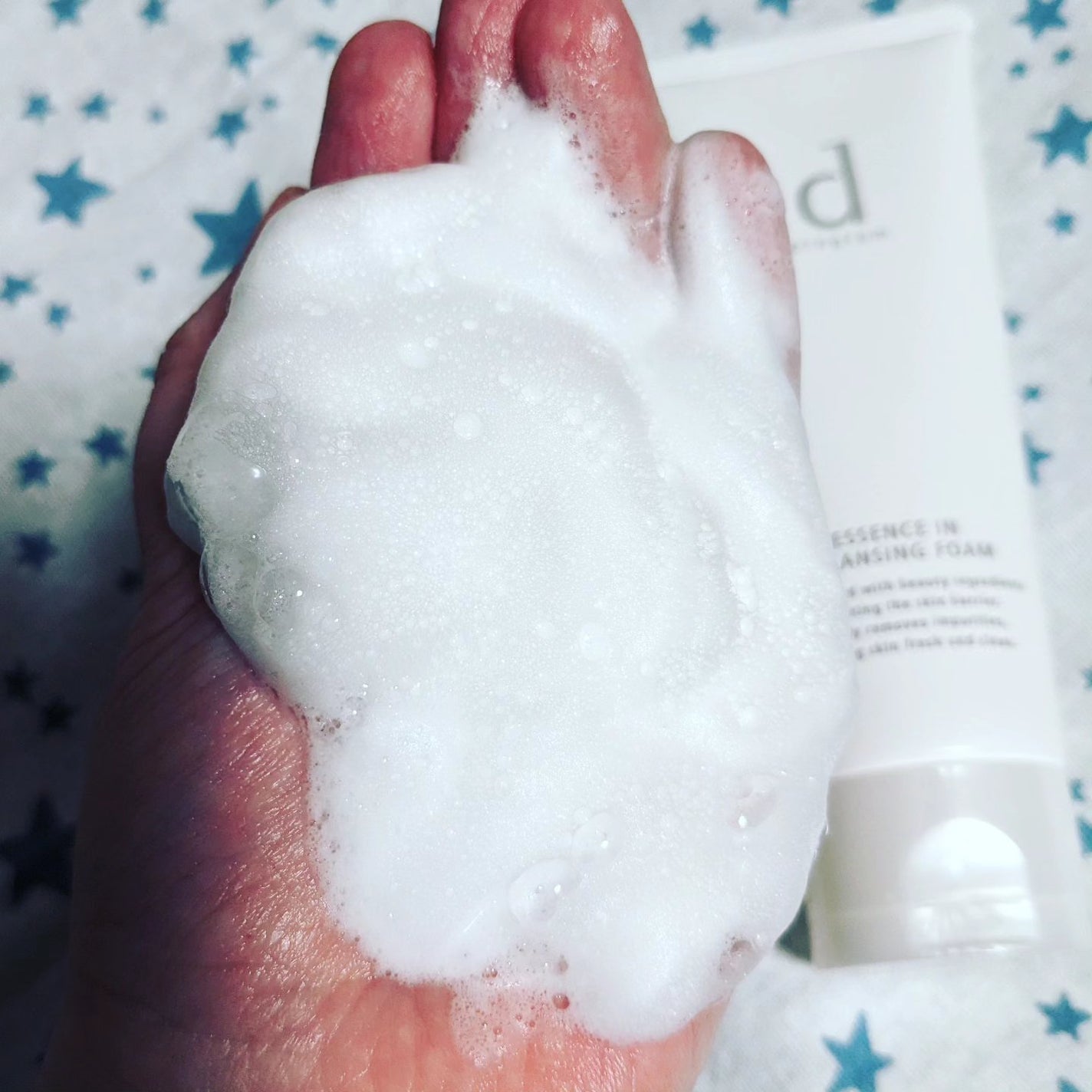 エッセンスイン クレンジングフォーム/d プログラム/洗顔フォームを使ったクチコミ(4枚目)