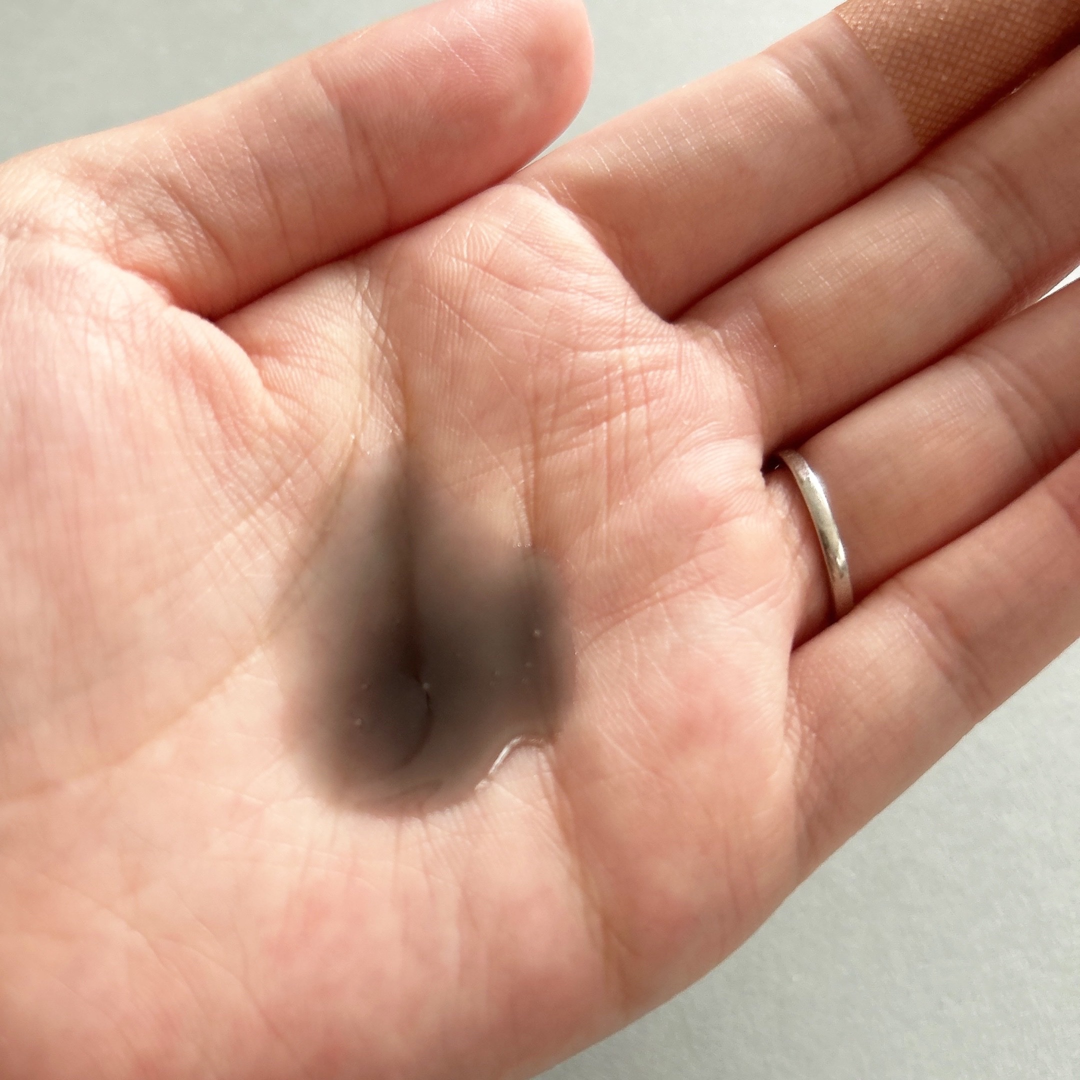 マイルドクレンジング オイル〈ブラック＆スムース〉/ファンケル/オイルクレンジングを使ったクチコミ（2枚目）