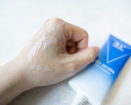 クリスタルオールインワン/Si+/フェイスクリームを使ったクチコミ(5枚目)